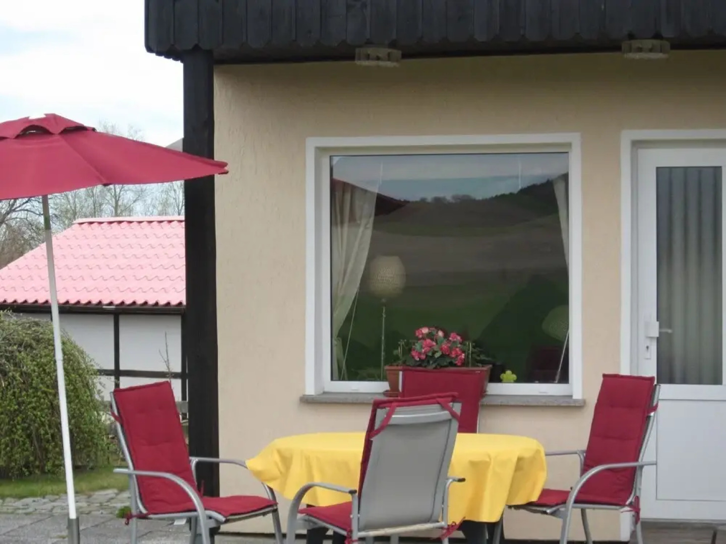 Quaint Holiday Home in Steffenshagen near Sea