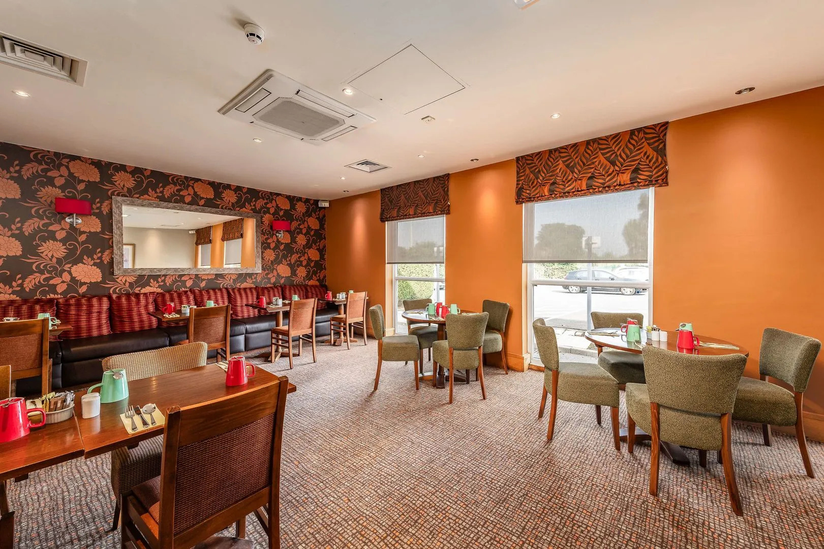 Premier Inn Peterborough (A1(M)J16)