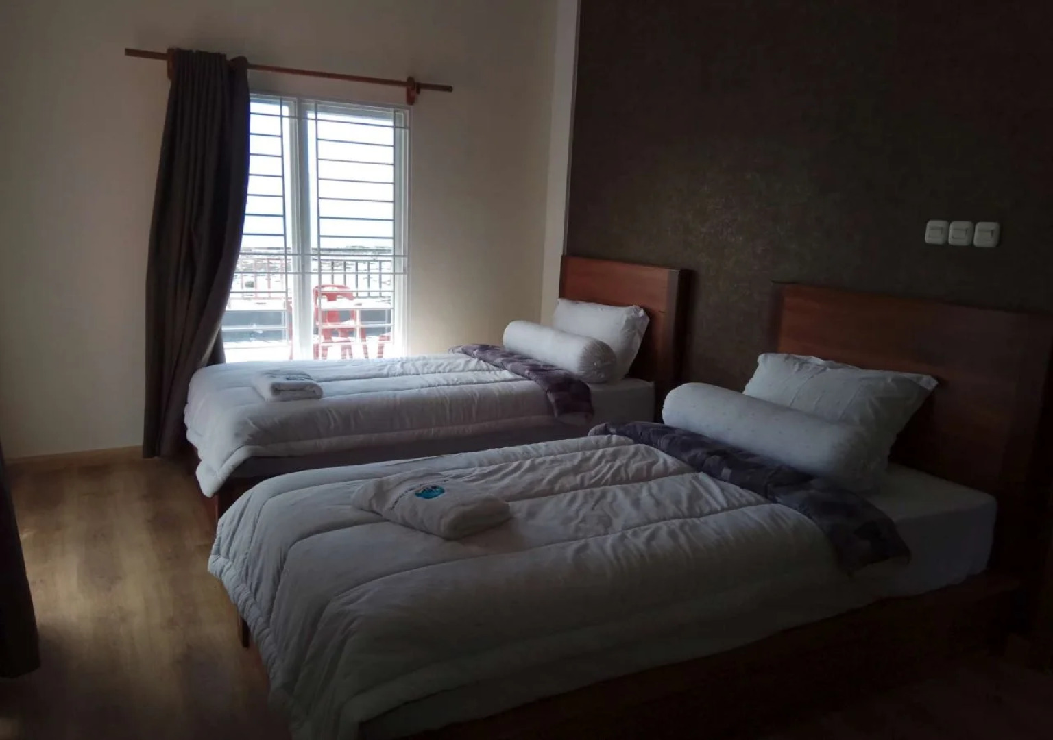 Oseda Nias Surf House