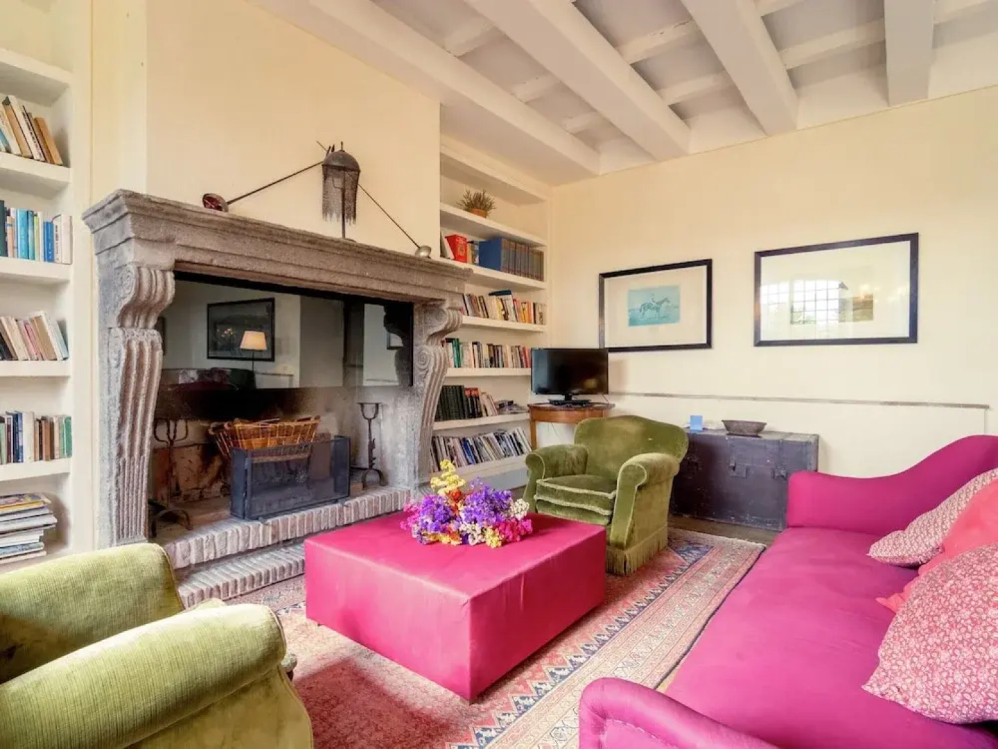 Villa in Rome With Pool & Garden