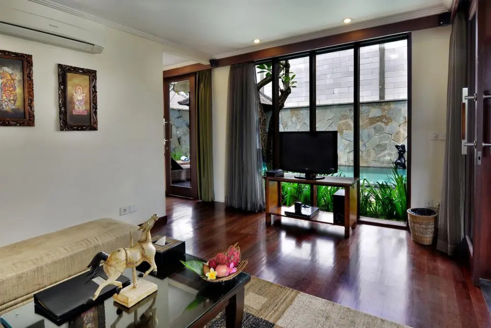 The Khayangan Dreams Villa, Seminyak