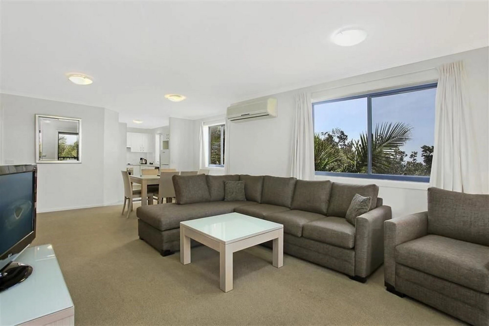 South Pacific Apartments Port Macquarie