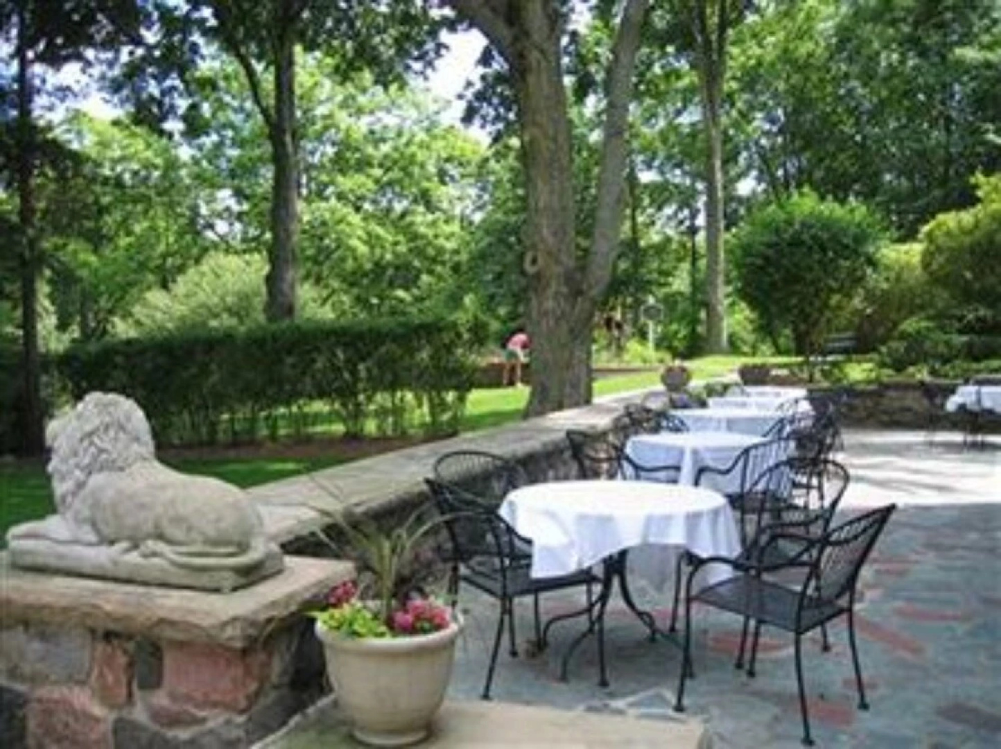 The English Inn