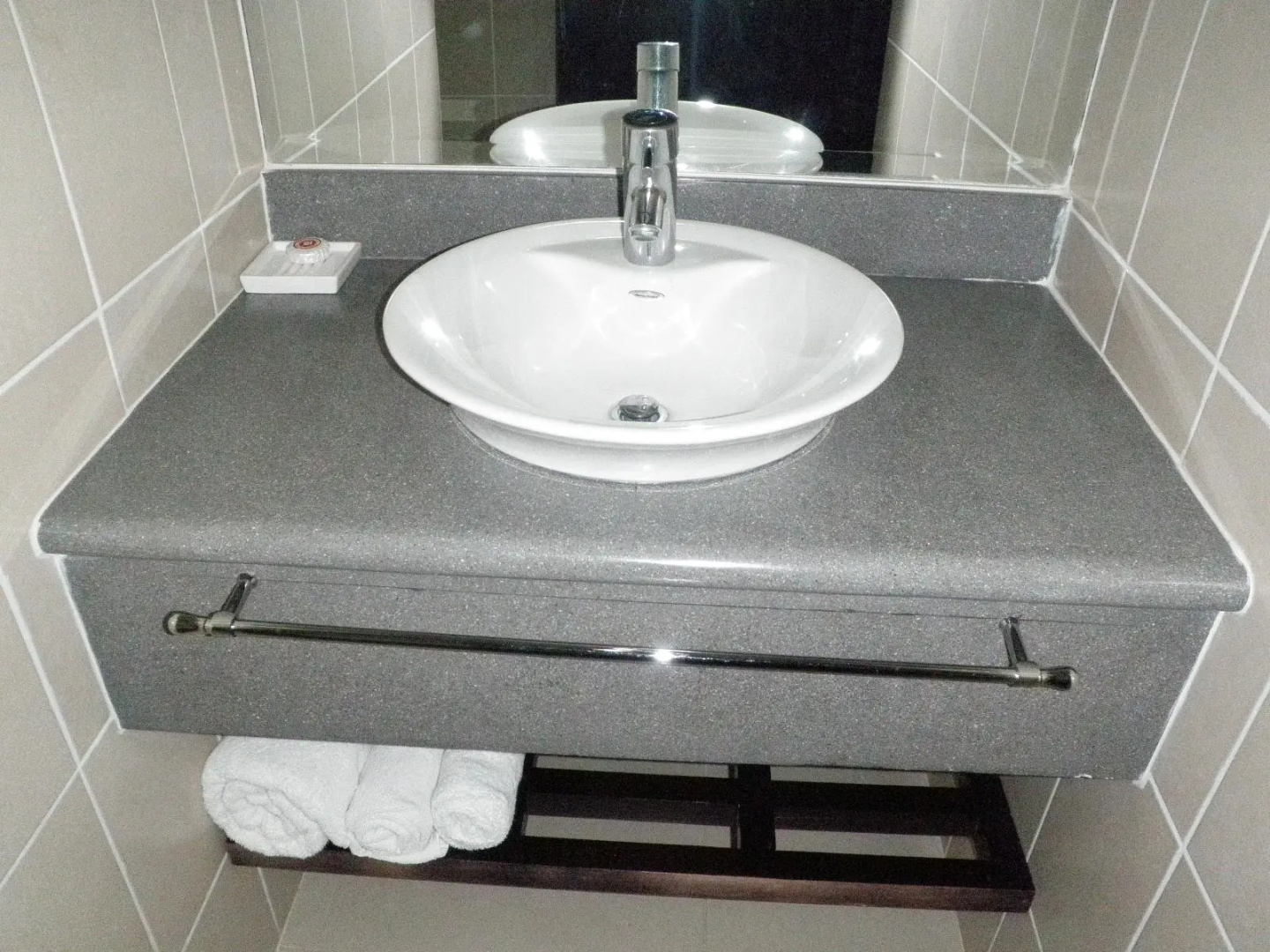 Hotel Brandt Ejecutivo Colonial Los Robles