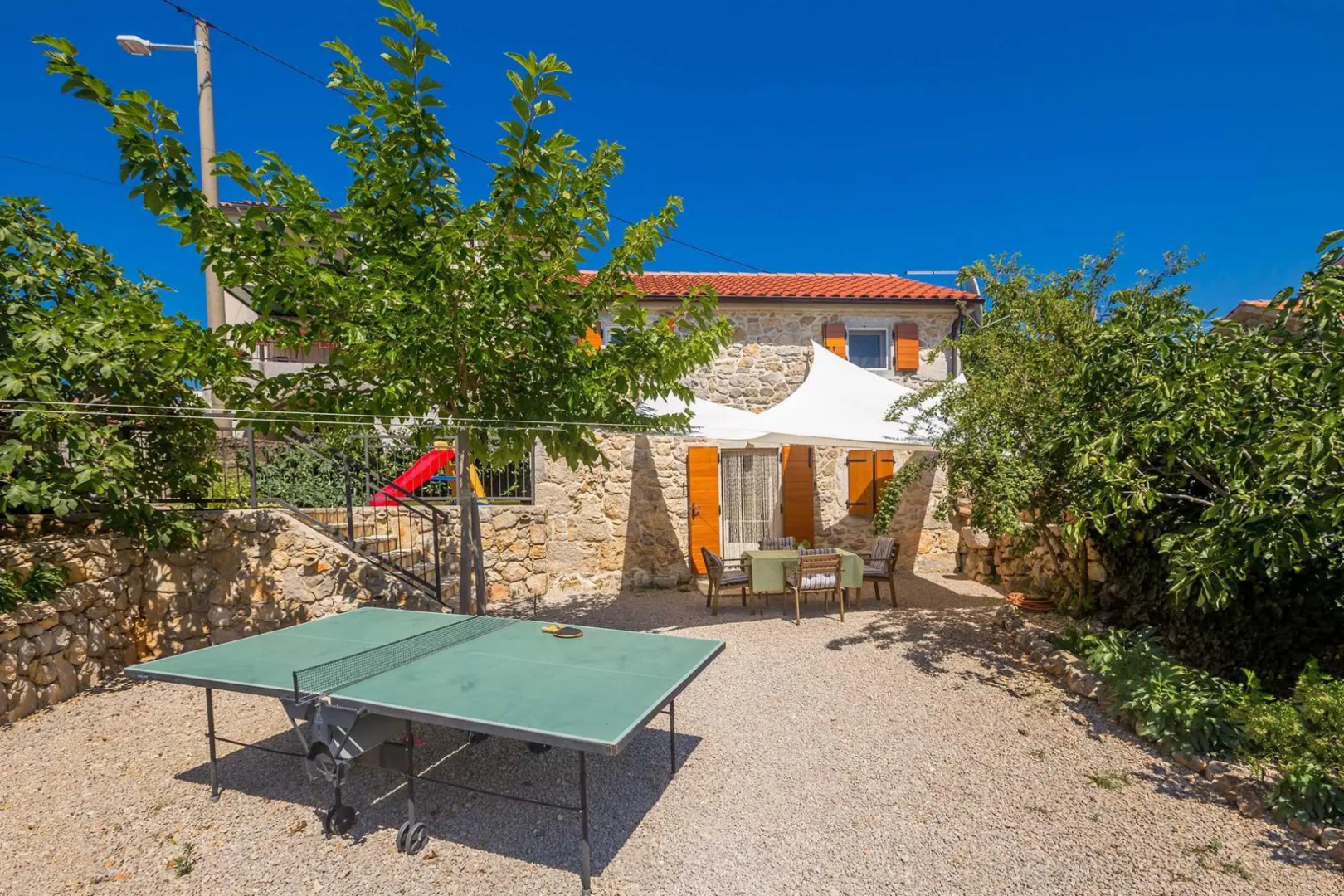 Holiday House Lara 04401