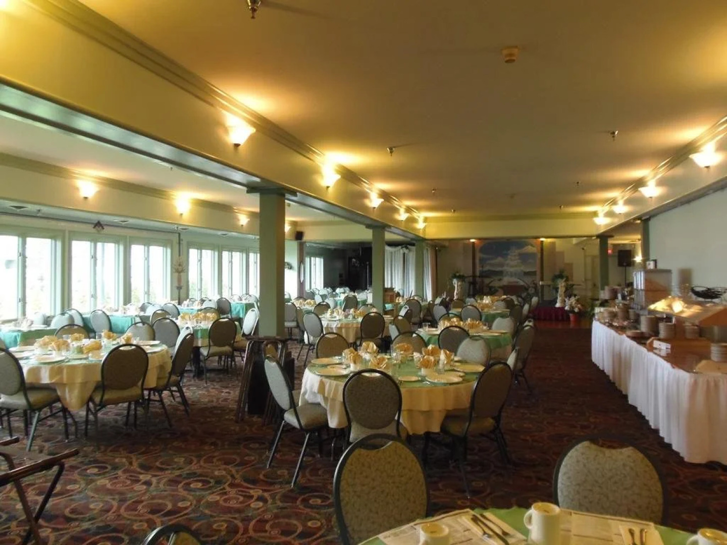 Surfside On The Lake