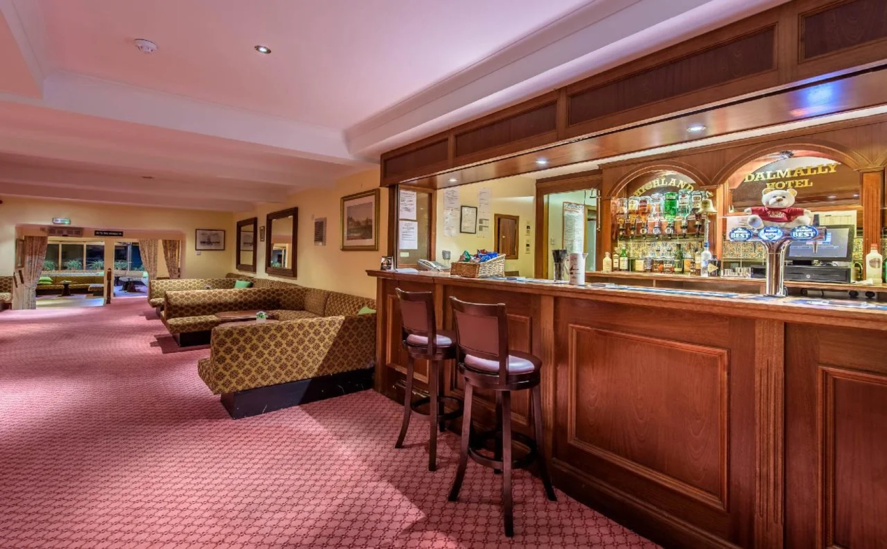 Muthu Dalmally Hotel