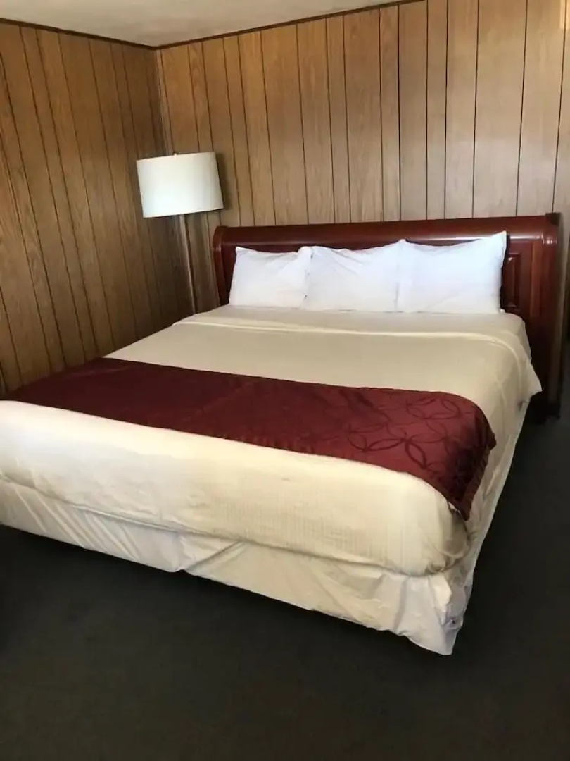 Knights Inn Stevens Point