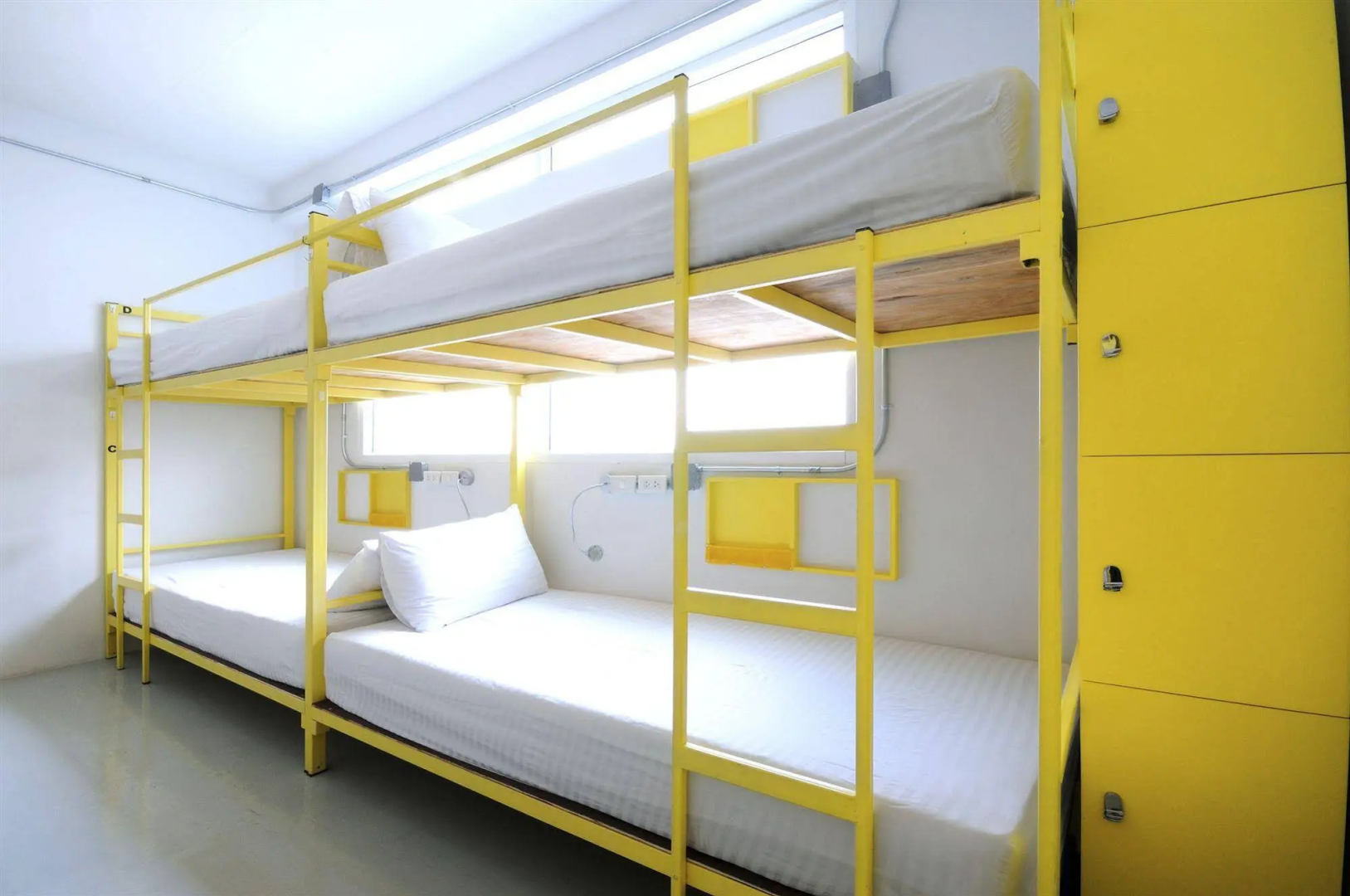 Jellybean Ezy Hostel Sathorn