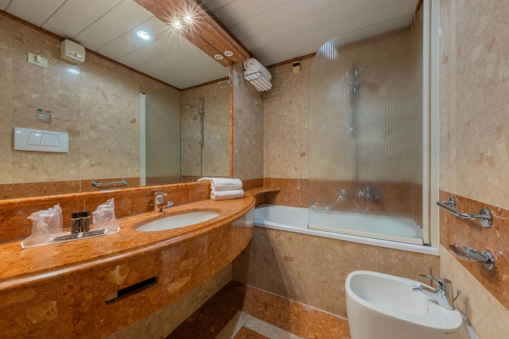 Ambasciatori Hotel Mestre Venice, Tapestry Collection by Hilton