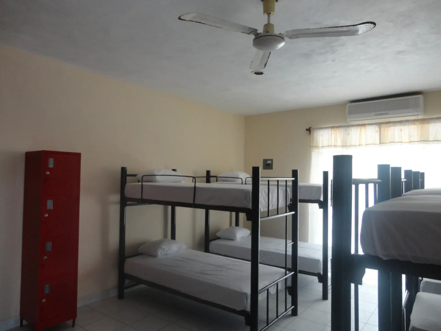 Hostel Paakals