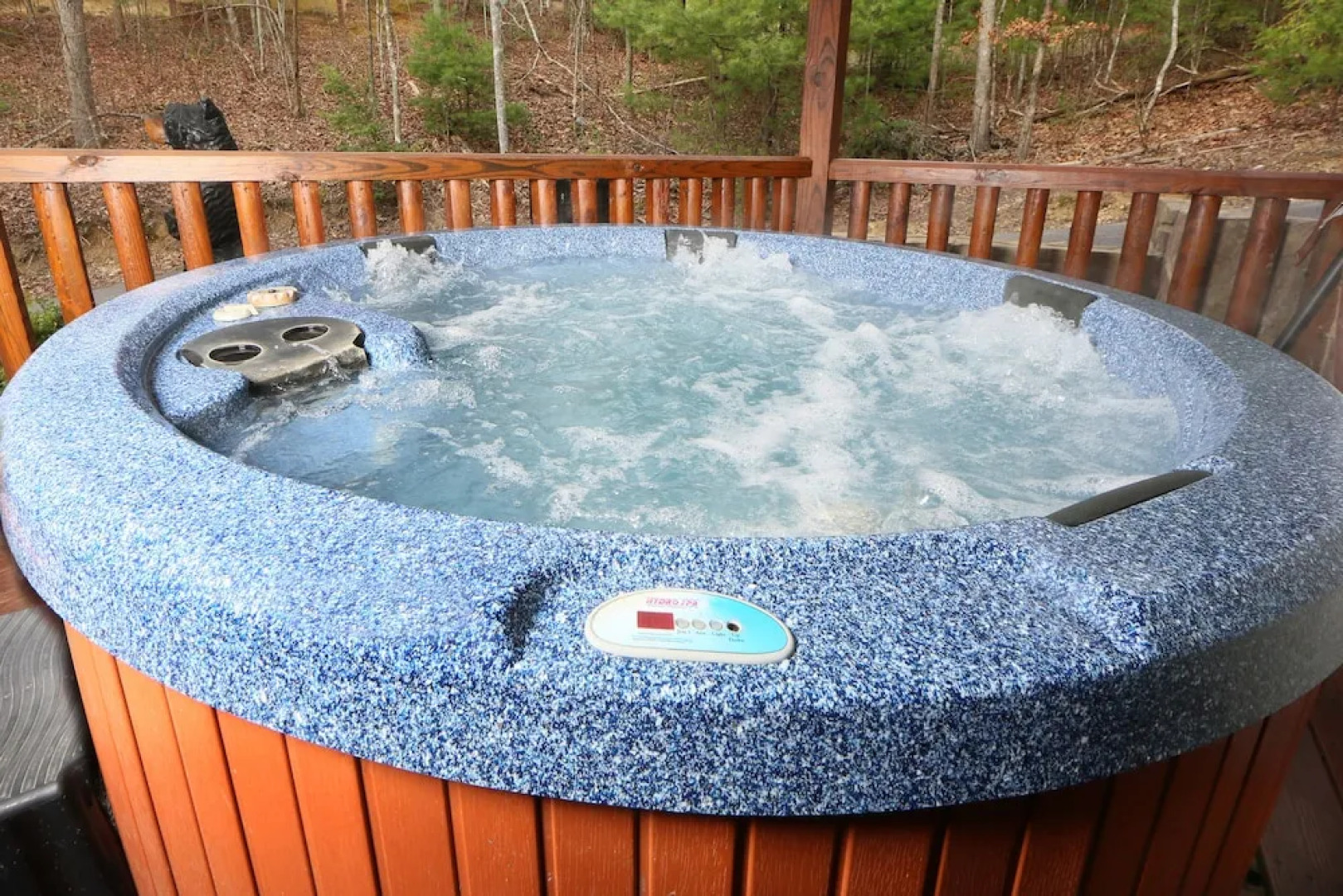 Smoky Mountain Getaway - Five Bedroom Cabin