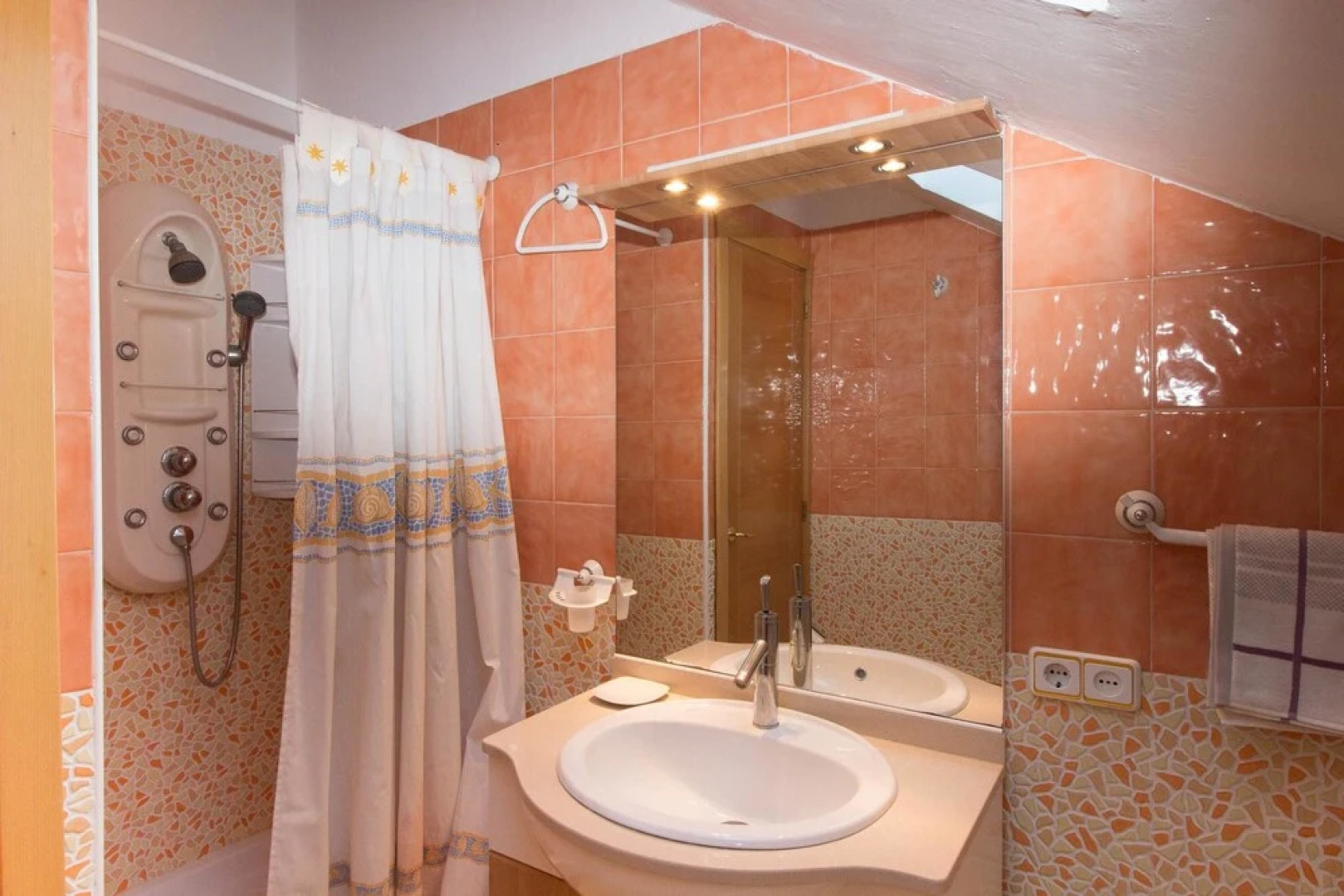 House With 4 Bedrooms in Los Monasterios, With Wonderful sea View, Poo