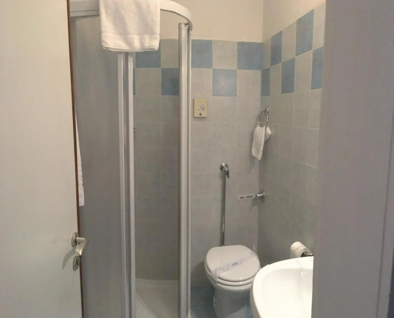 Hotel Meublé Villa Neve