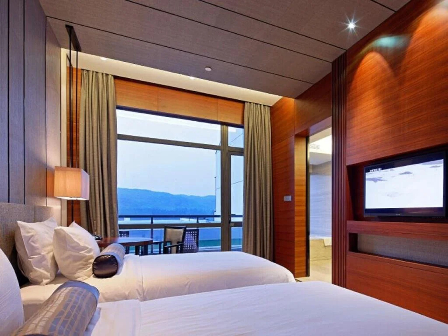 Jinling Resort Tianquan Lake