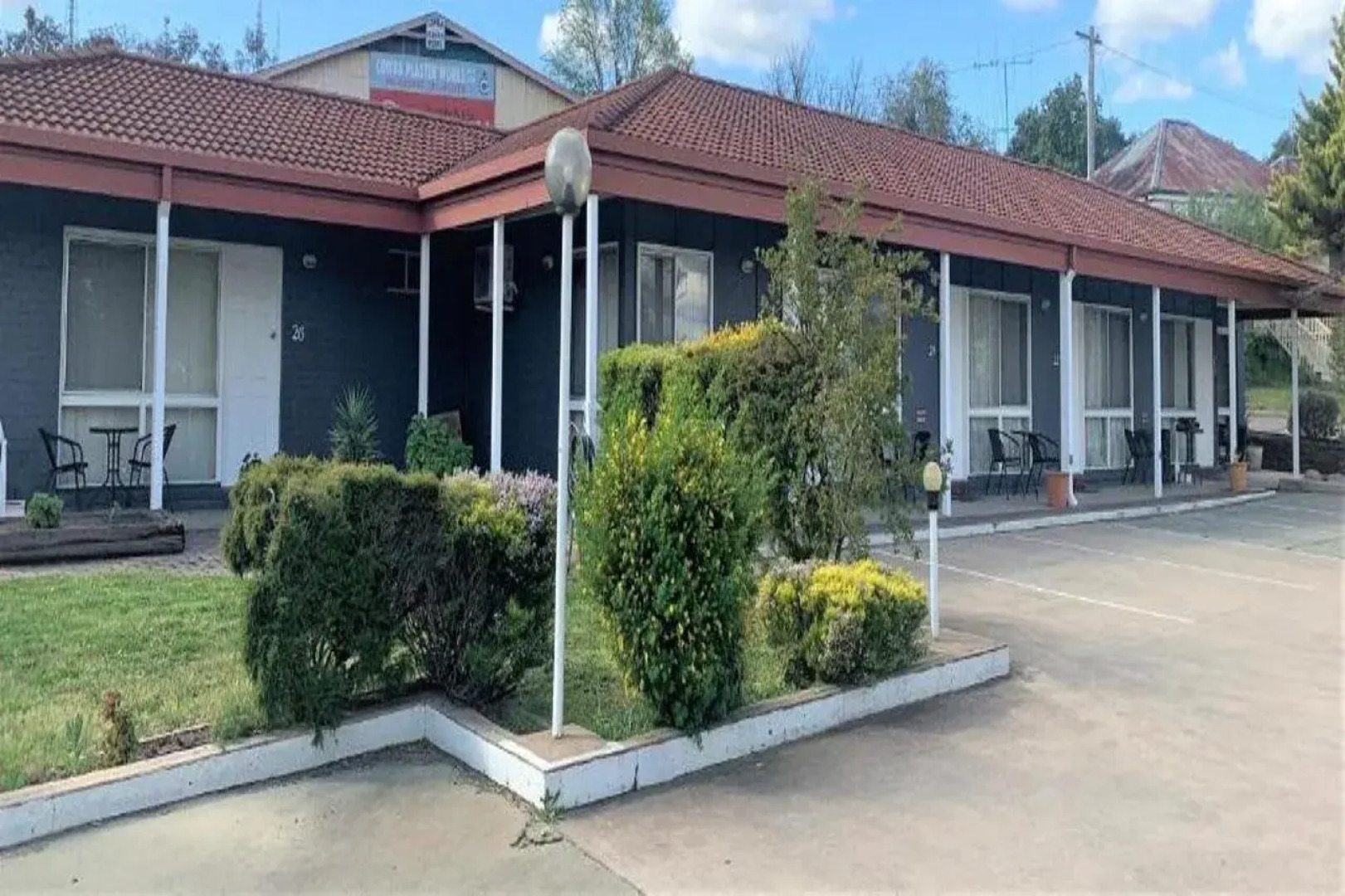 Countryman Motor Inn