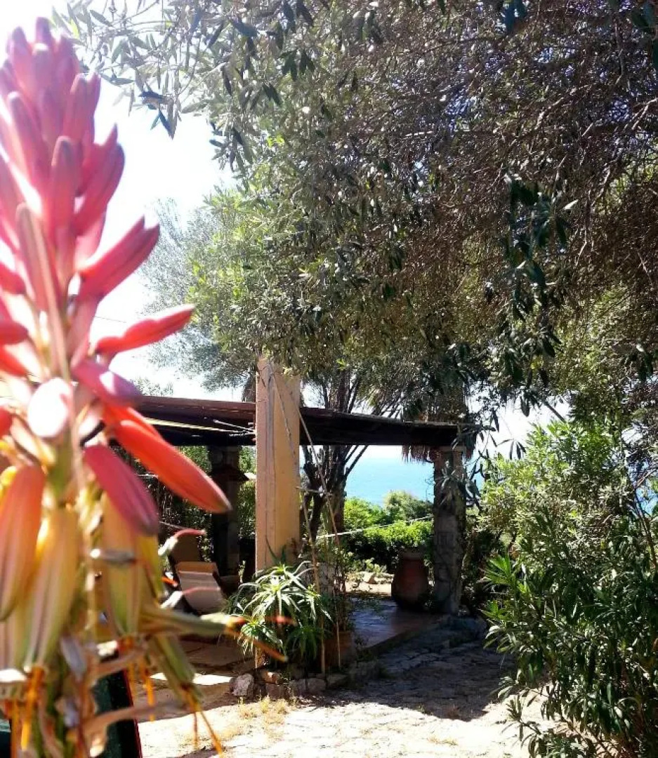 Mediterranean Garden Holiday Home