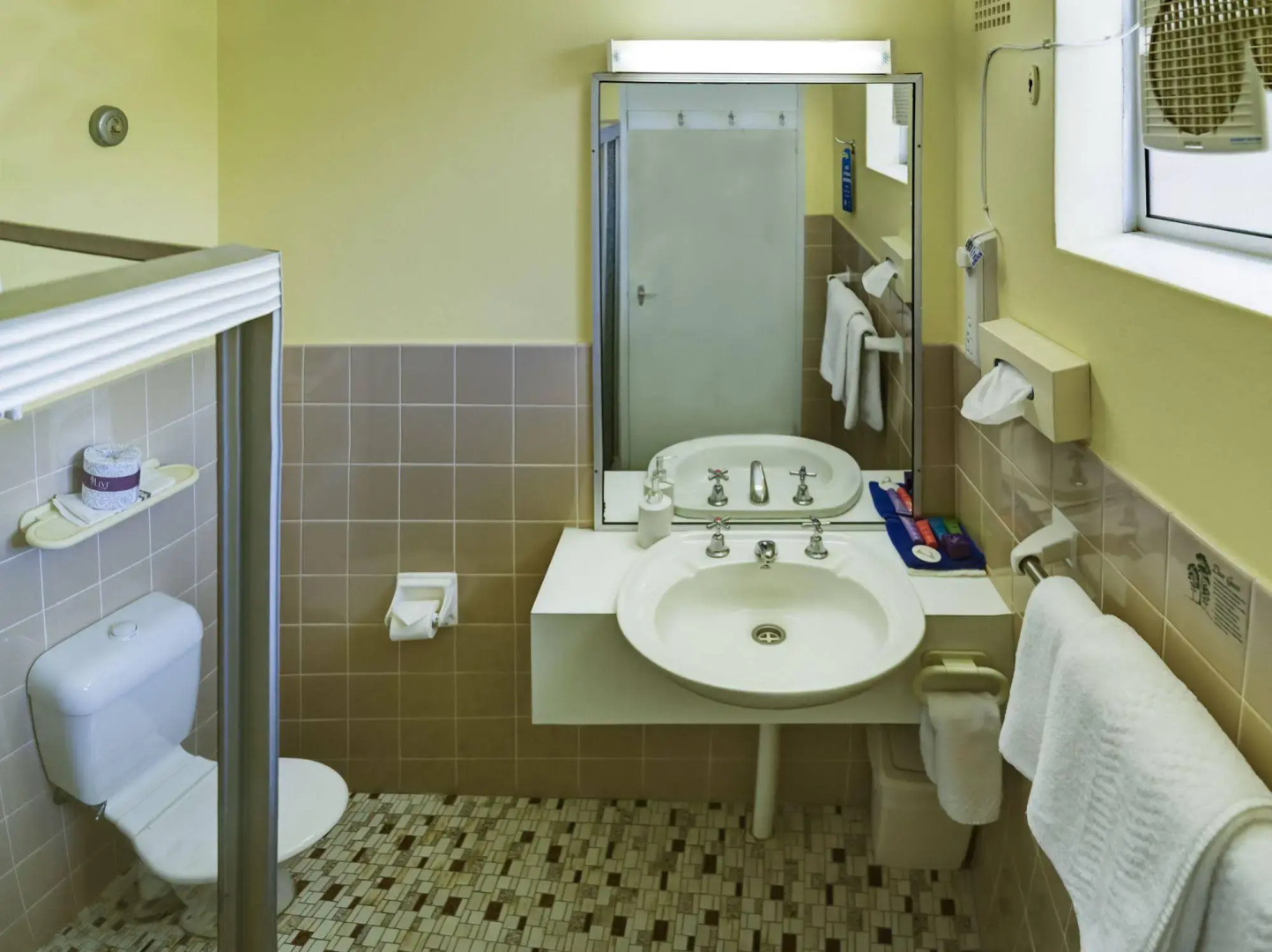 Haven Waters Motel & Apartments