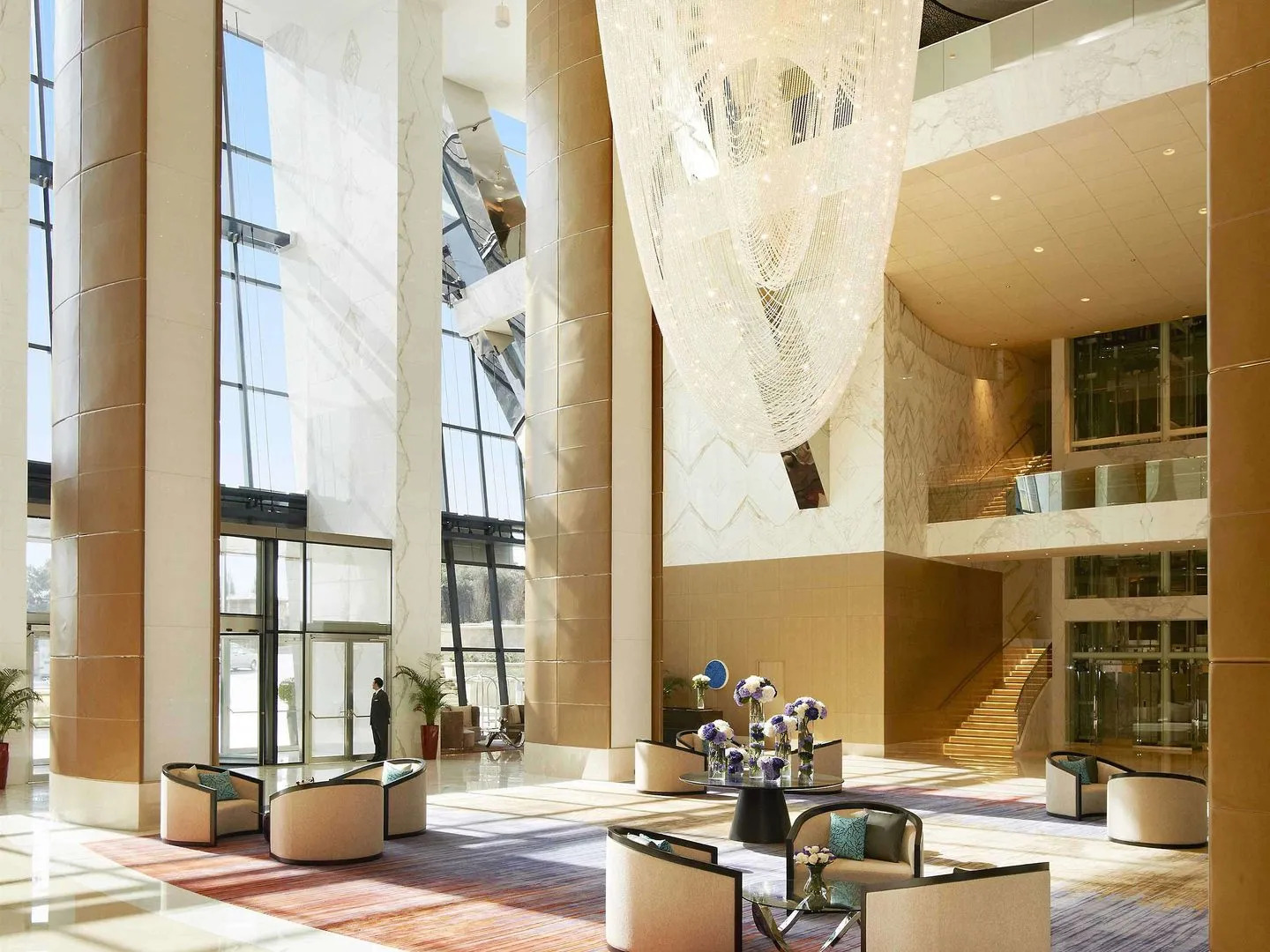 Отель Fairmont Baku at the Flame Towers