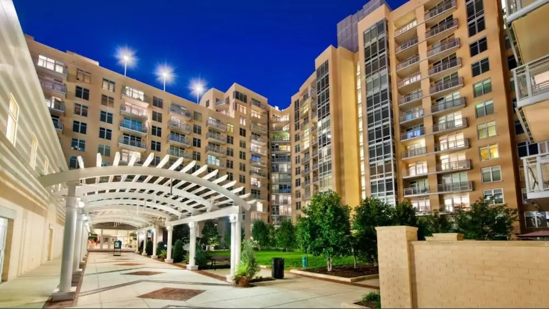 Global Luxury Suites at Friendship Village