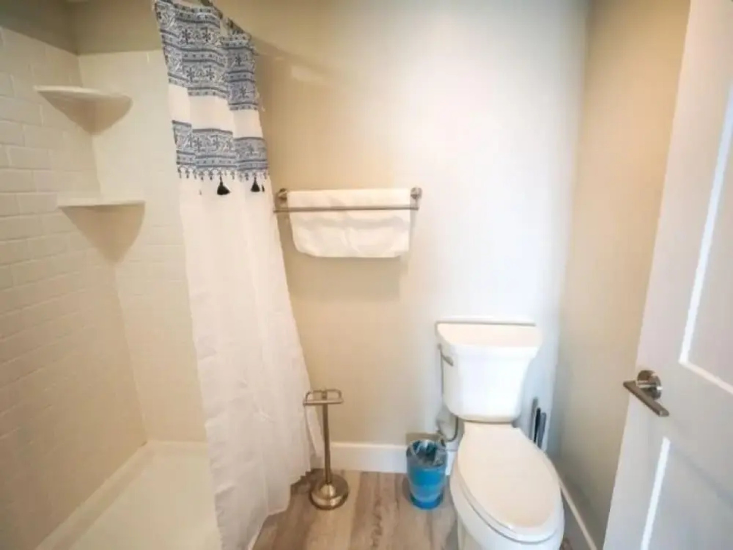 Carolina Beach Dreamin - Light Filled South Side End Unit. Ocean Views From Most Rooms! Private Beach Access! 3 Bedroom Condo by Redawning