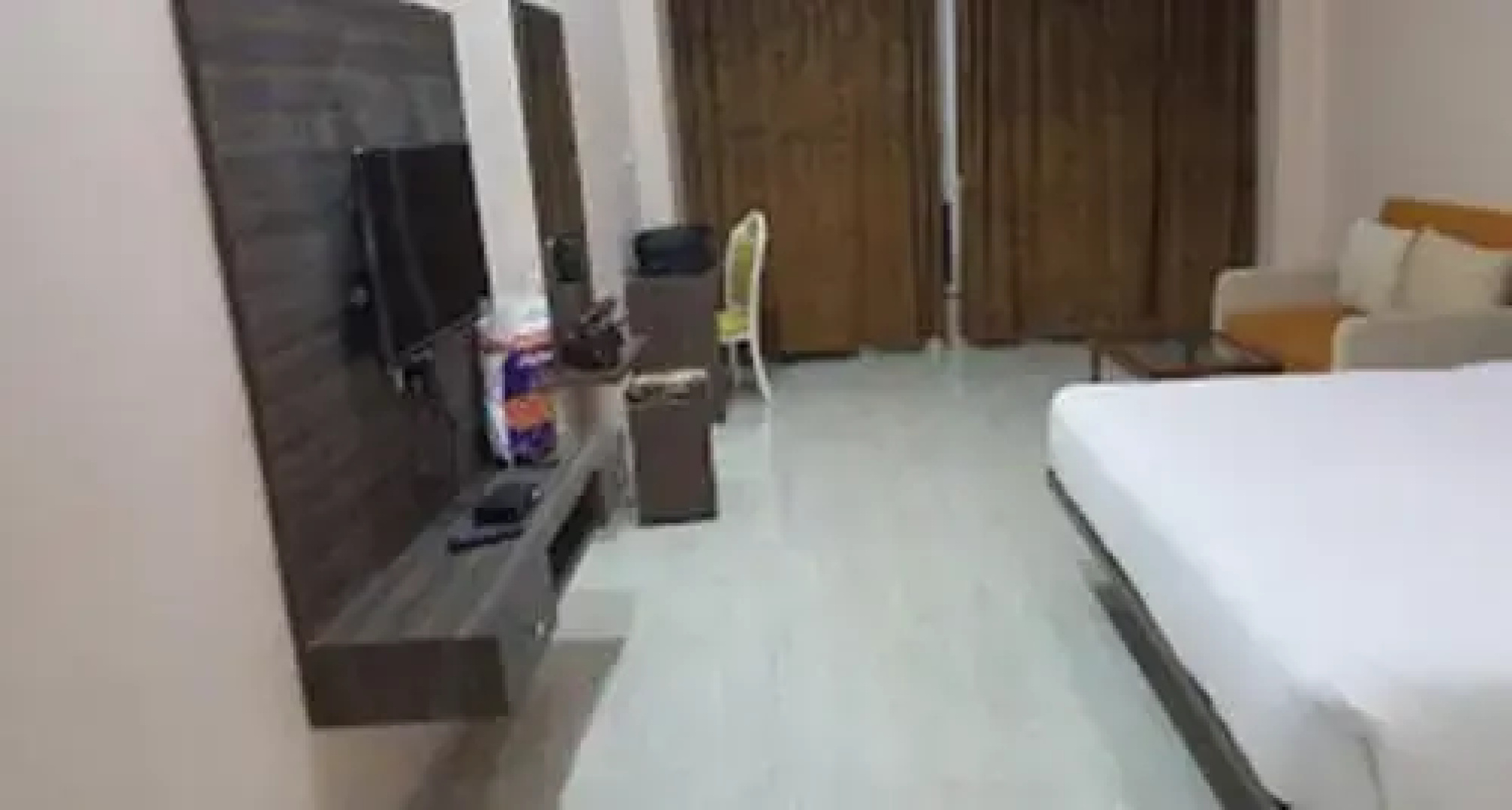 Ratnaa Resort