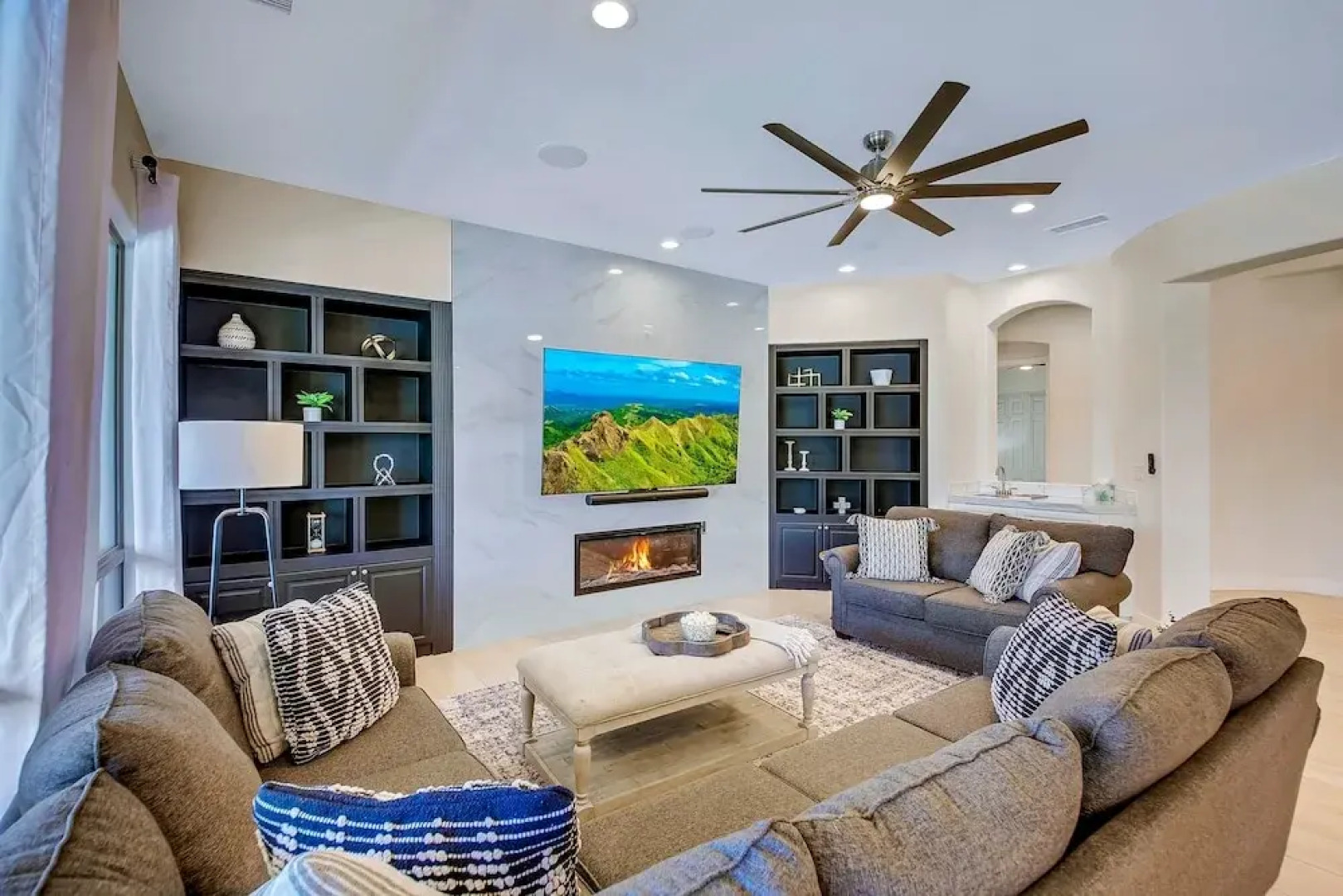 Wanderlust: Pool/spa, Waterslide, Firepit, Game Rm