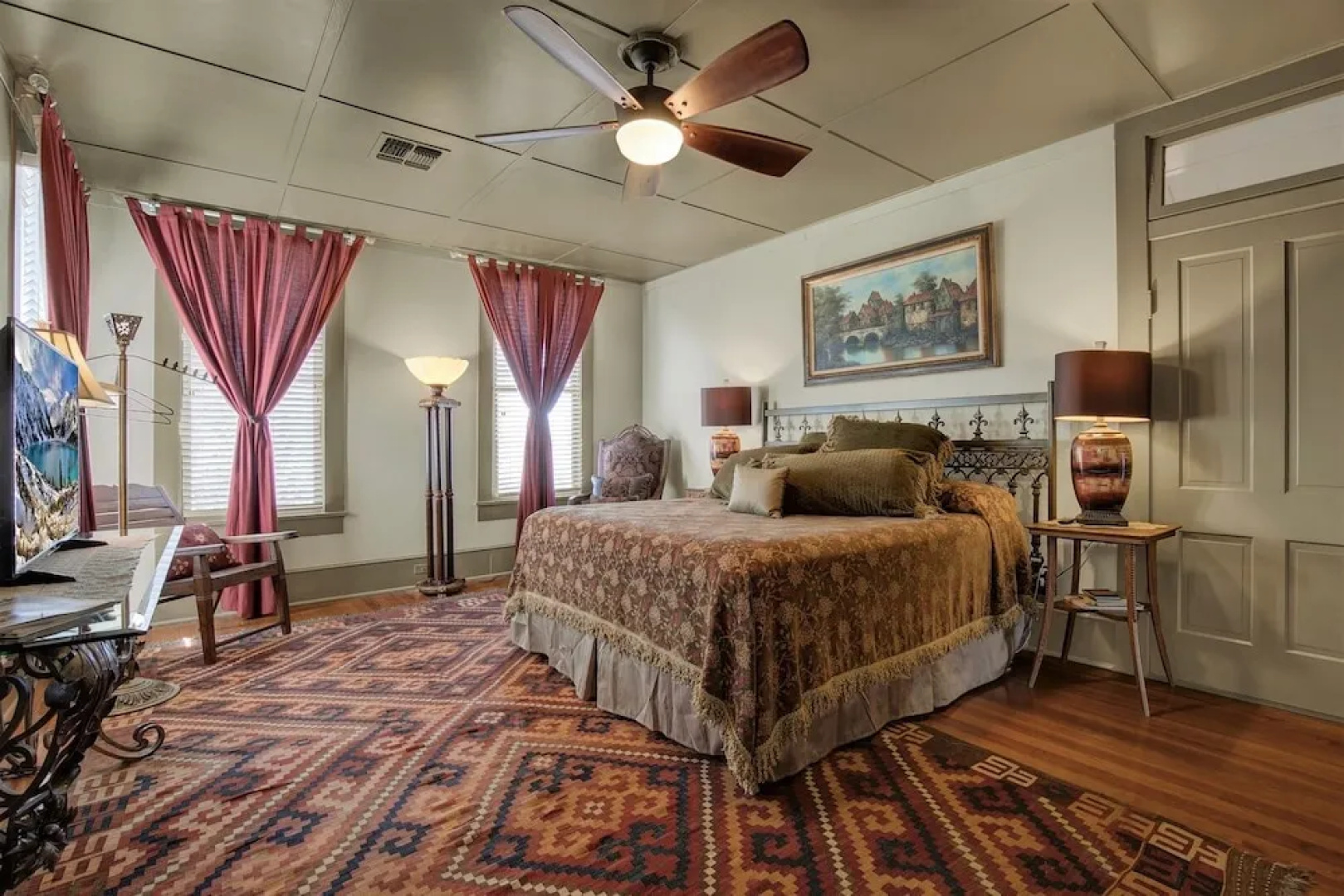The Holekamp House Bed & Breakfast