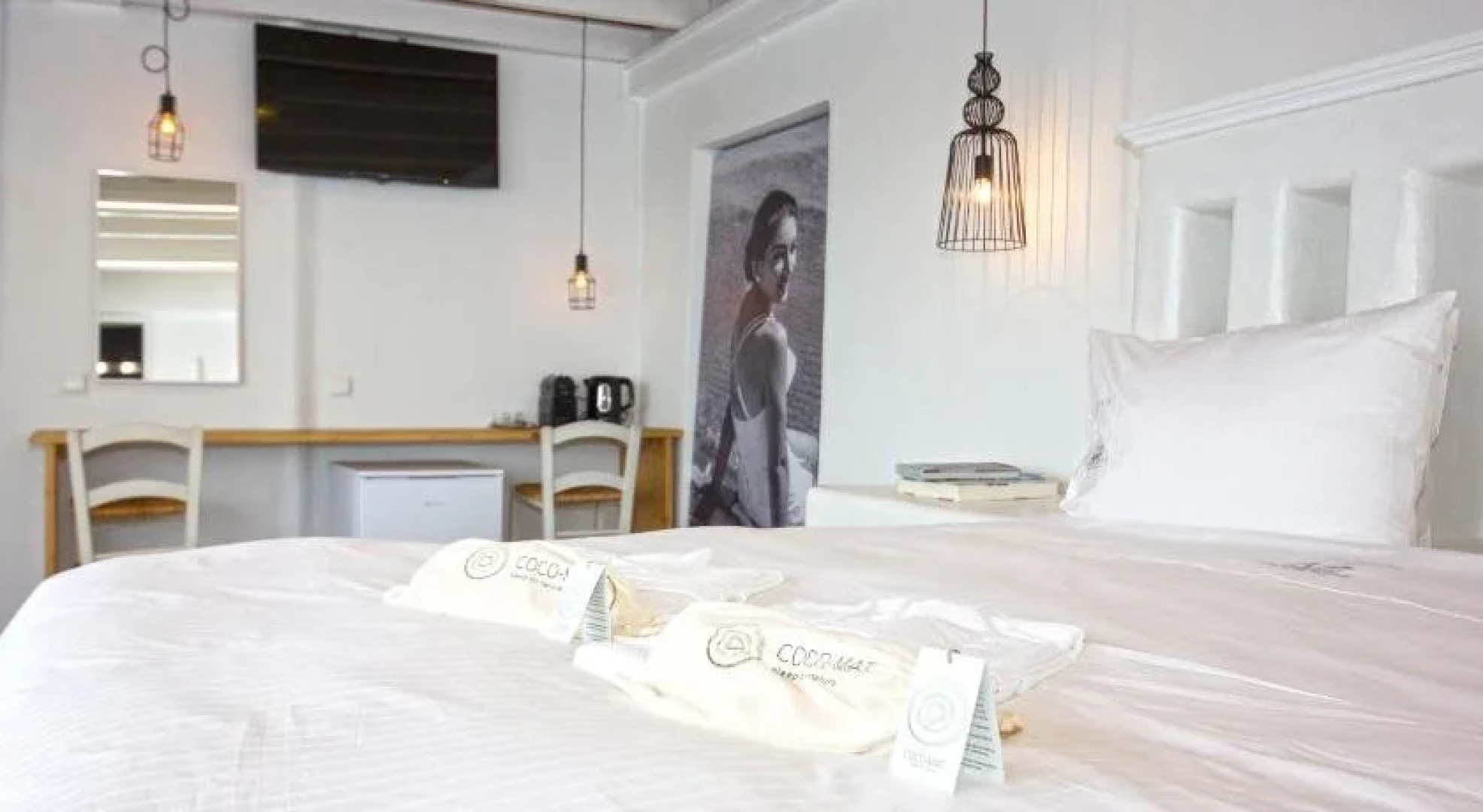 Anixi Lounge Suites - Adults Only