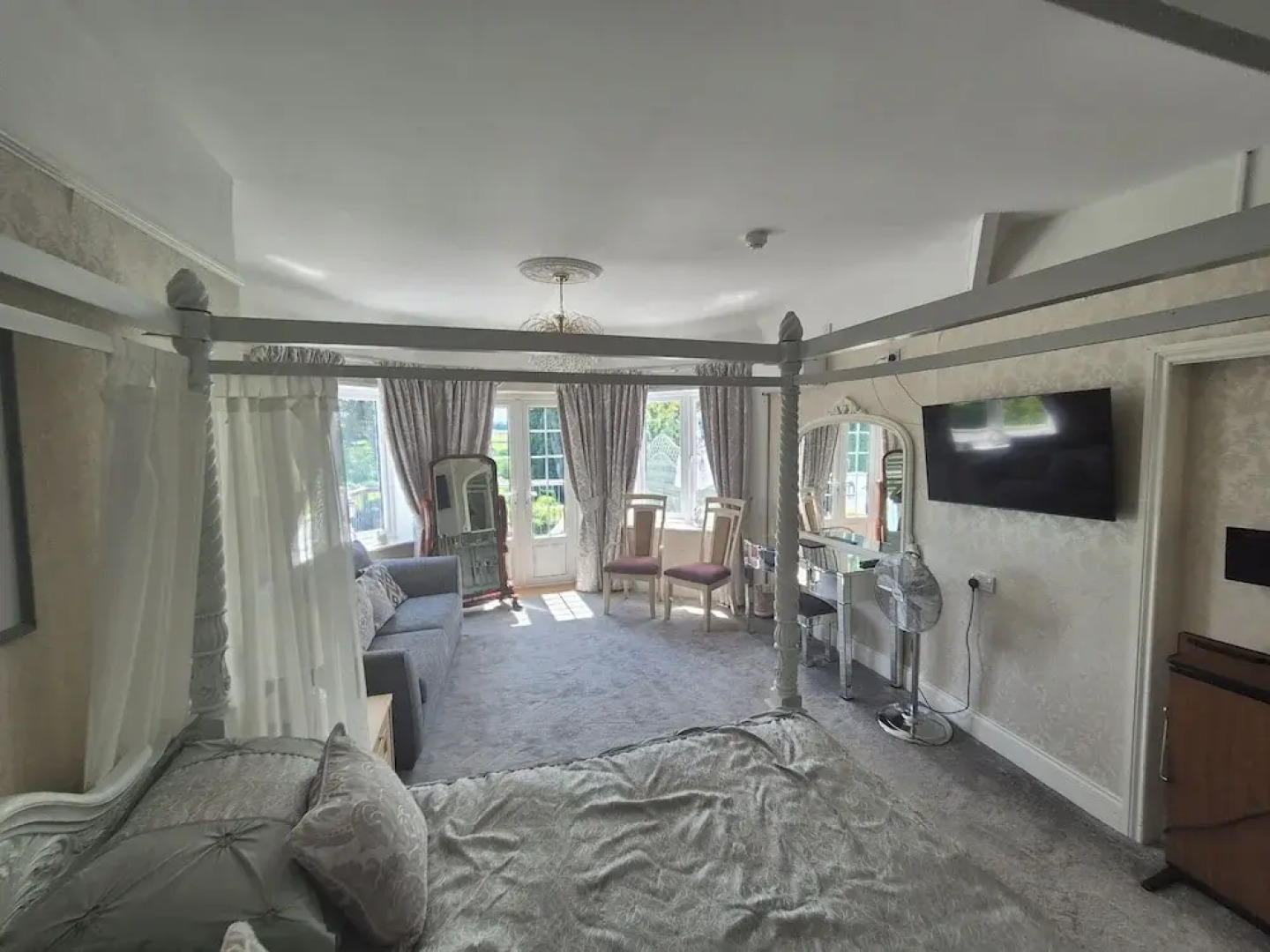 OYO Lavender House Hotel