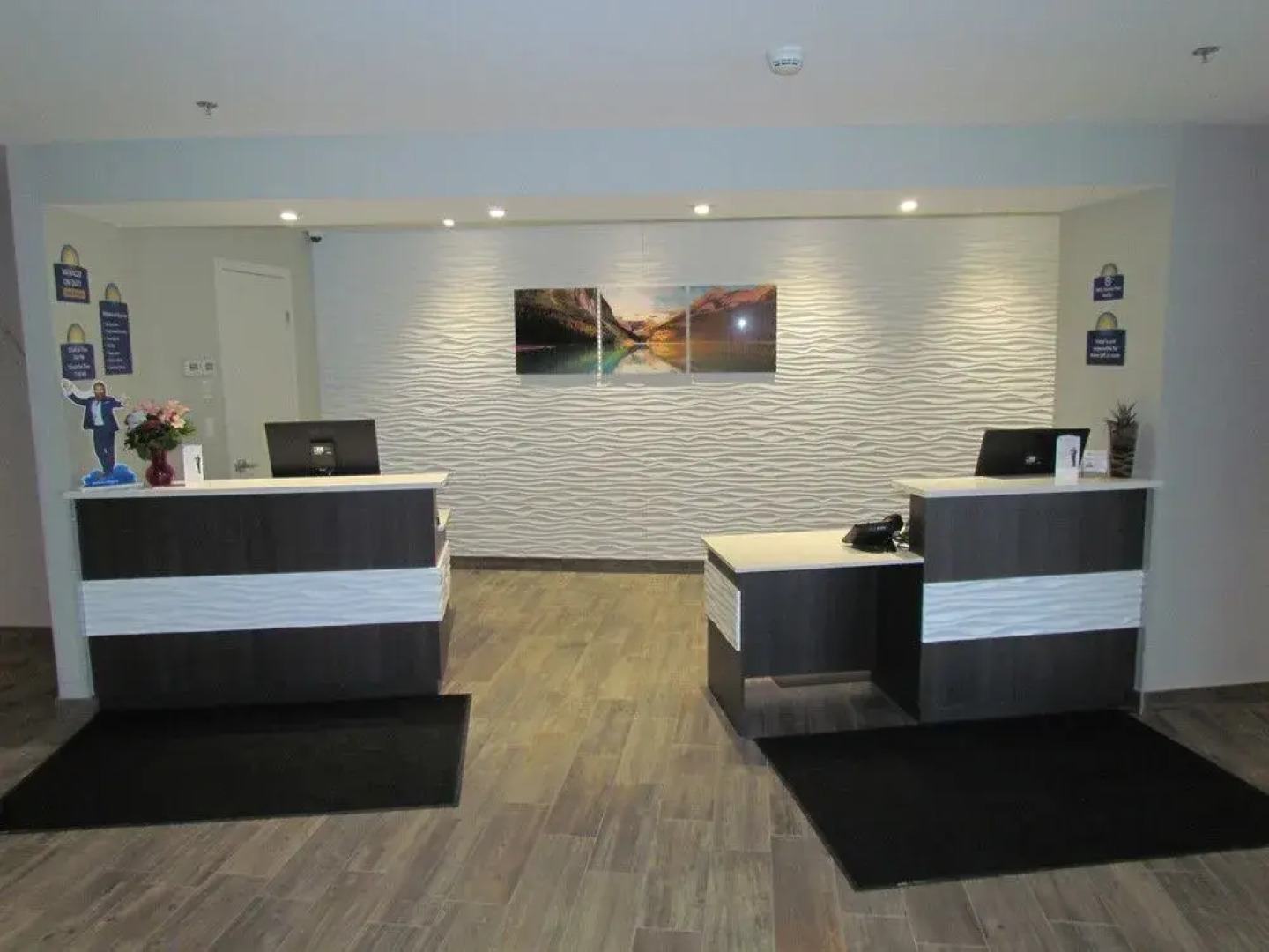 Days Inn and Suites Airdrie