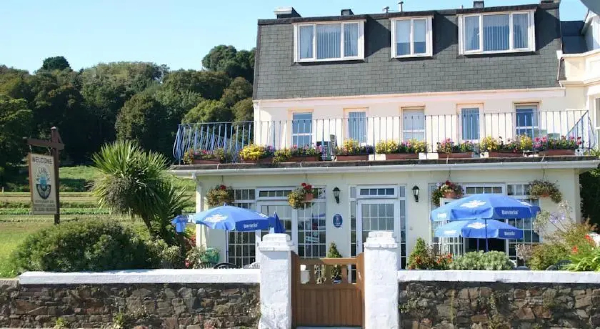Au Caprice Guest House