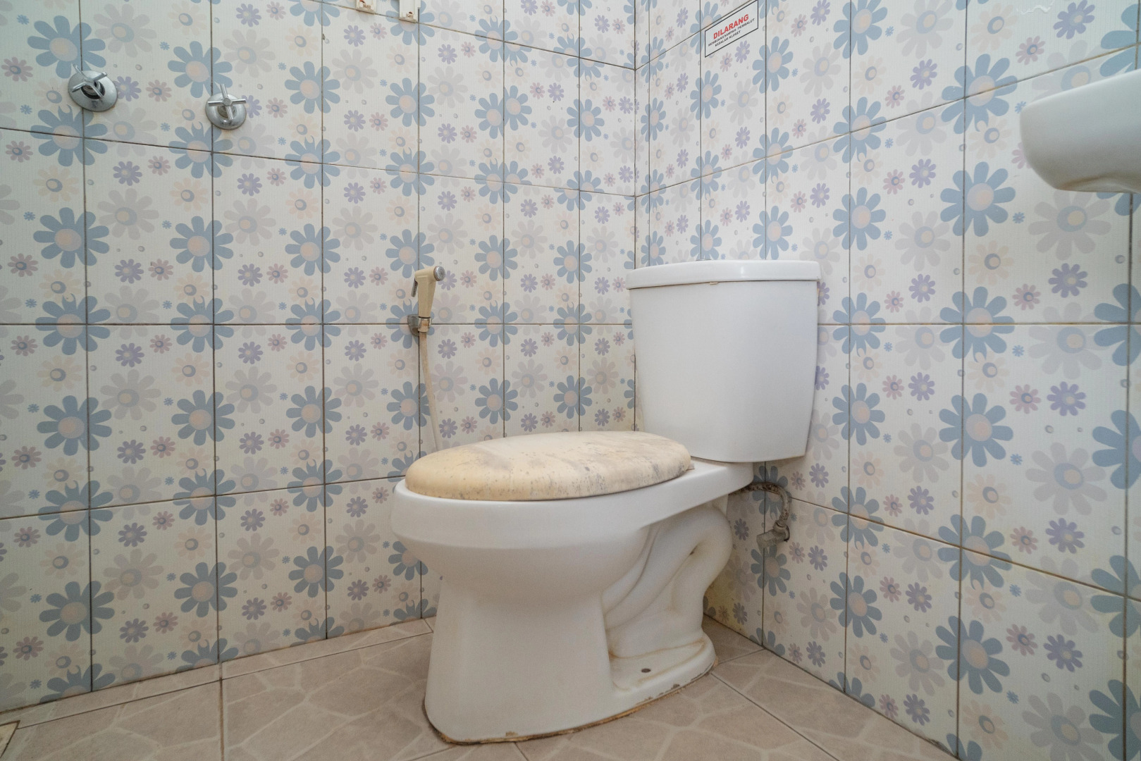 RedDoorz Syariah Near Tugu Dodol Kandangan