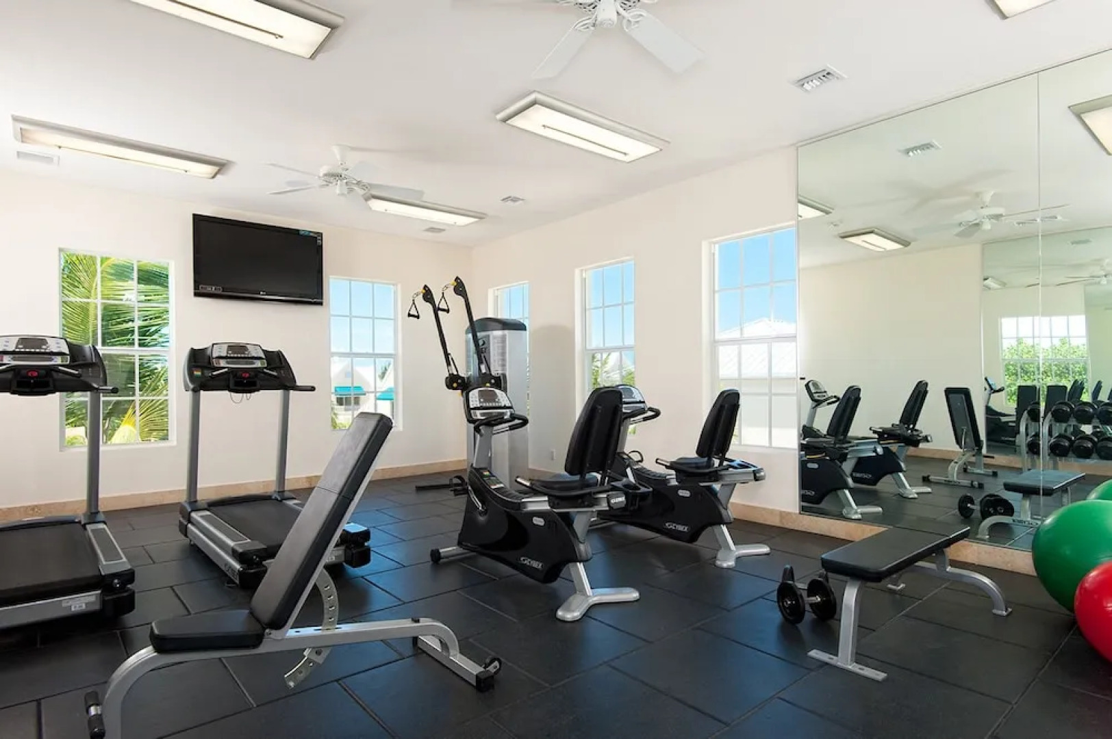 Windsong Oceanfront Villa