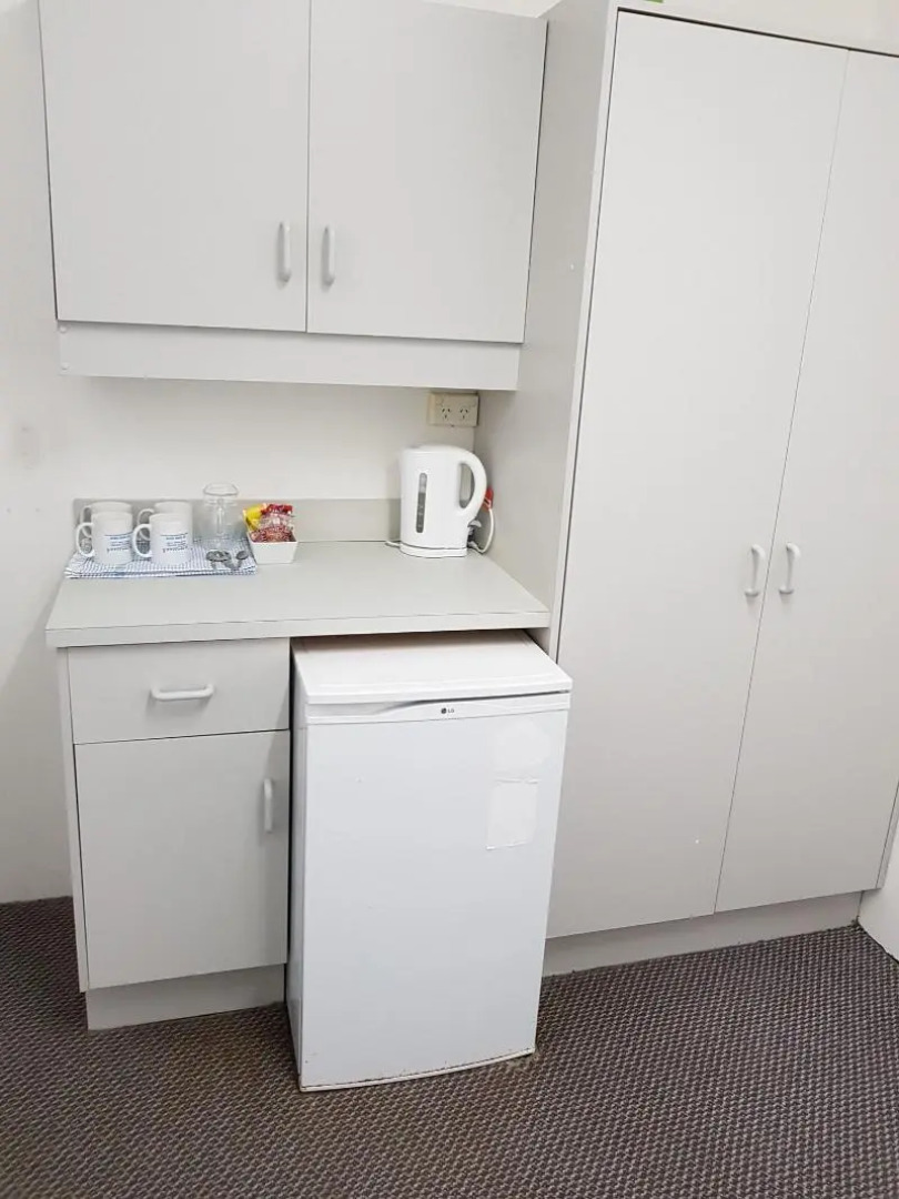 Seabreeze Beach Hotel