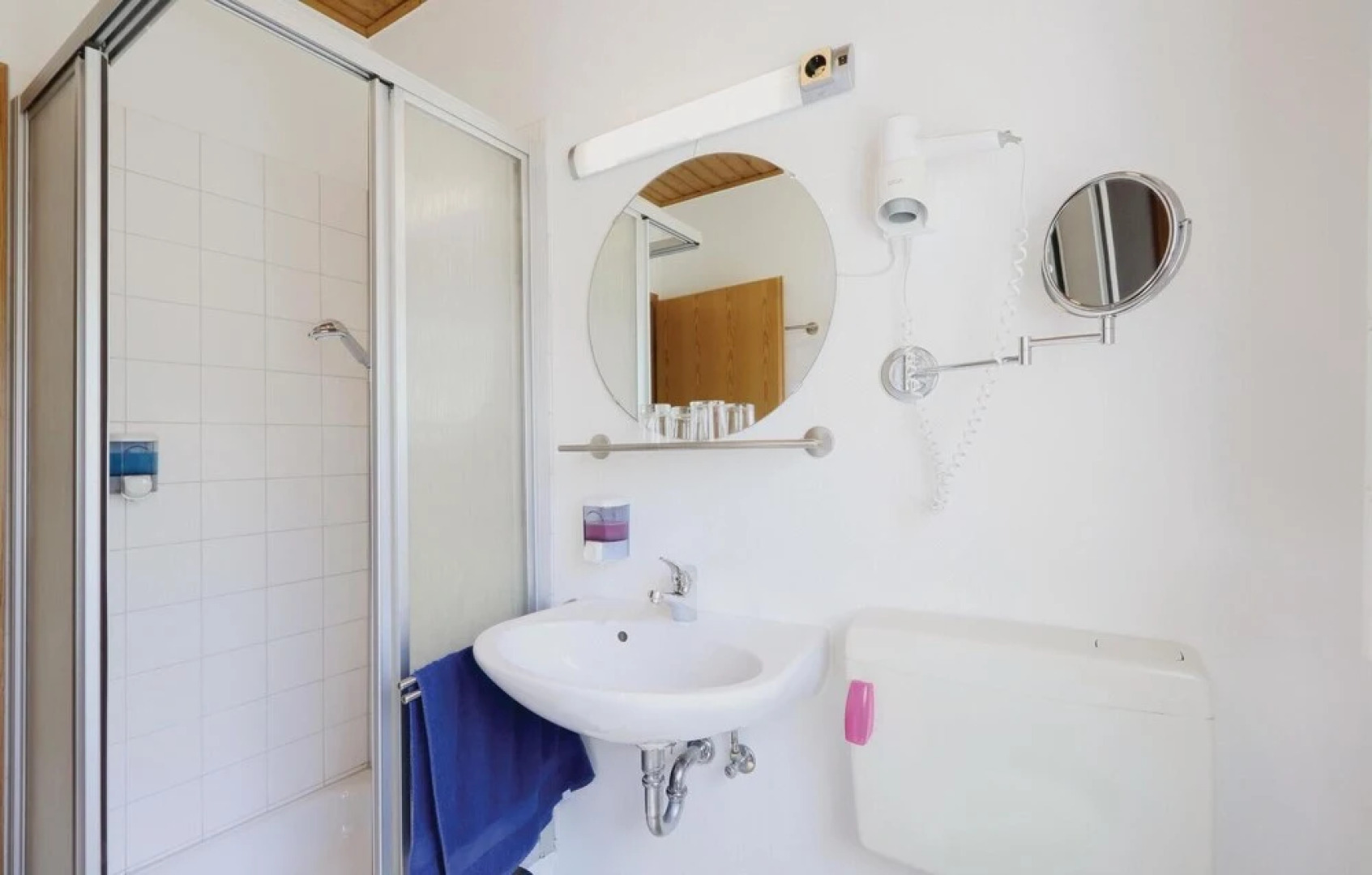 Amazing Home in Thalfang With 2 Bedrooms