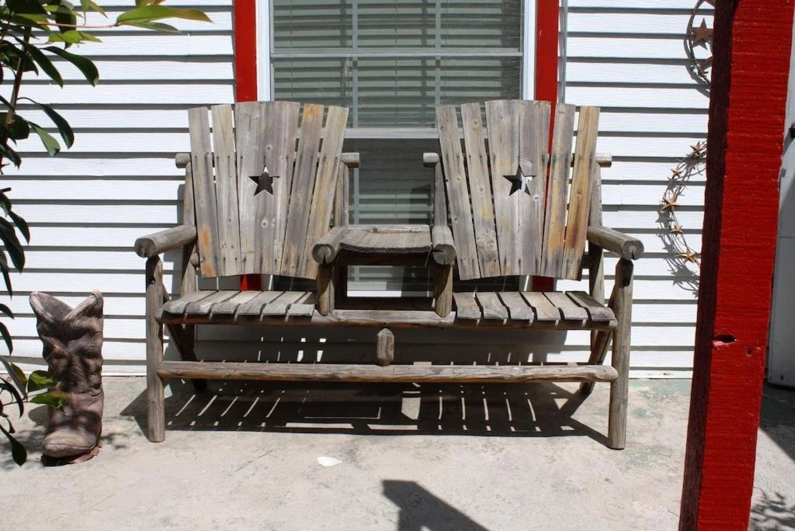 The Wild Wild West Dallas Irving Backpackers GuestHouse