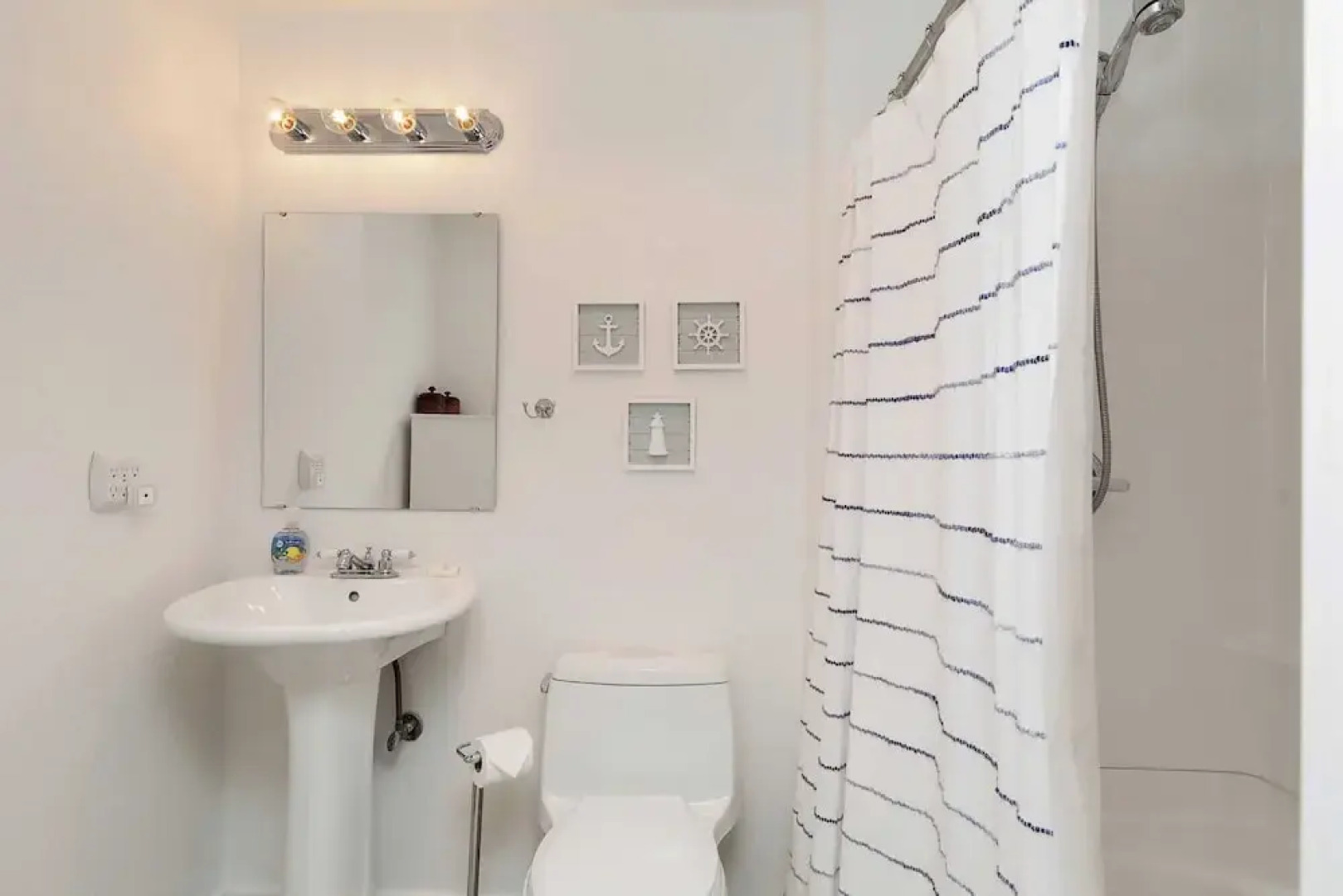 Marine View Bluff by Avantstay Waterfront Views