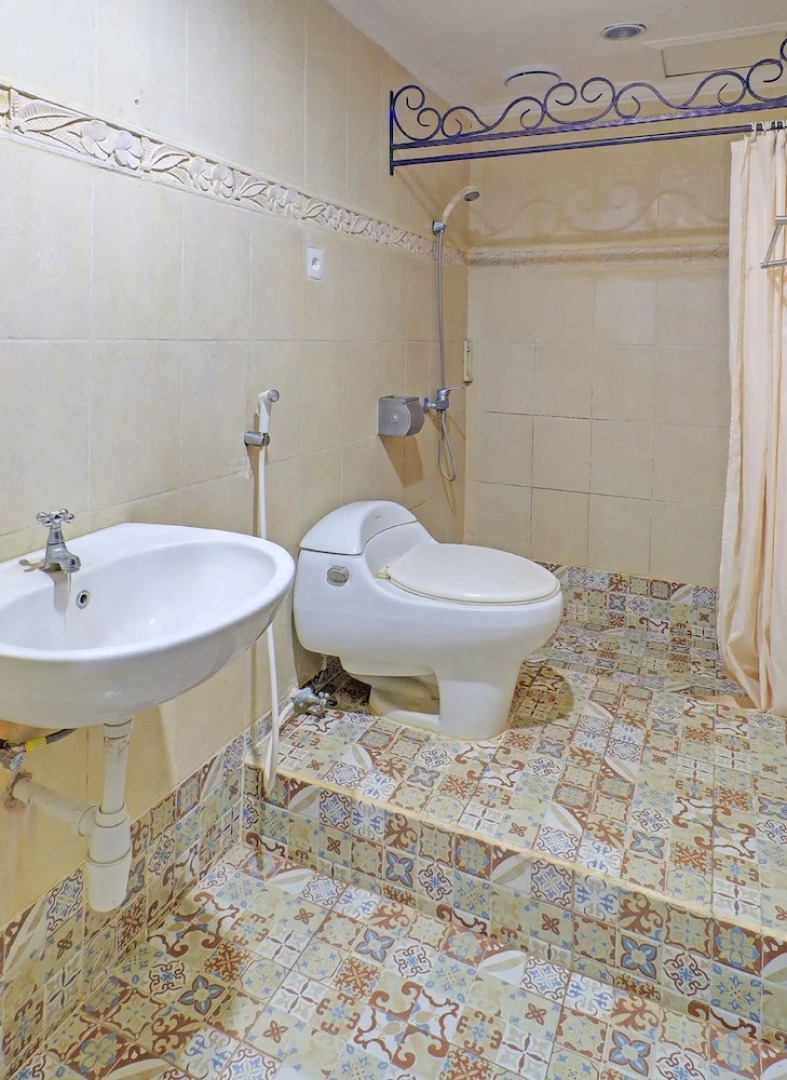 OYO 92439 Hotel Tower Klungkung