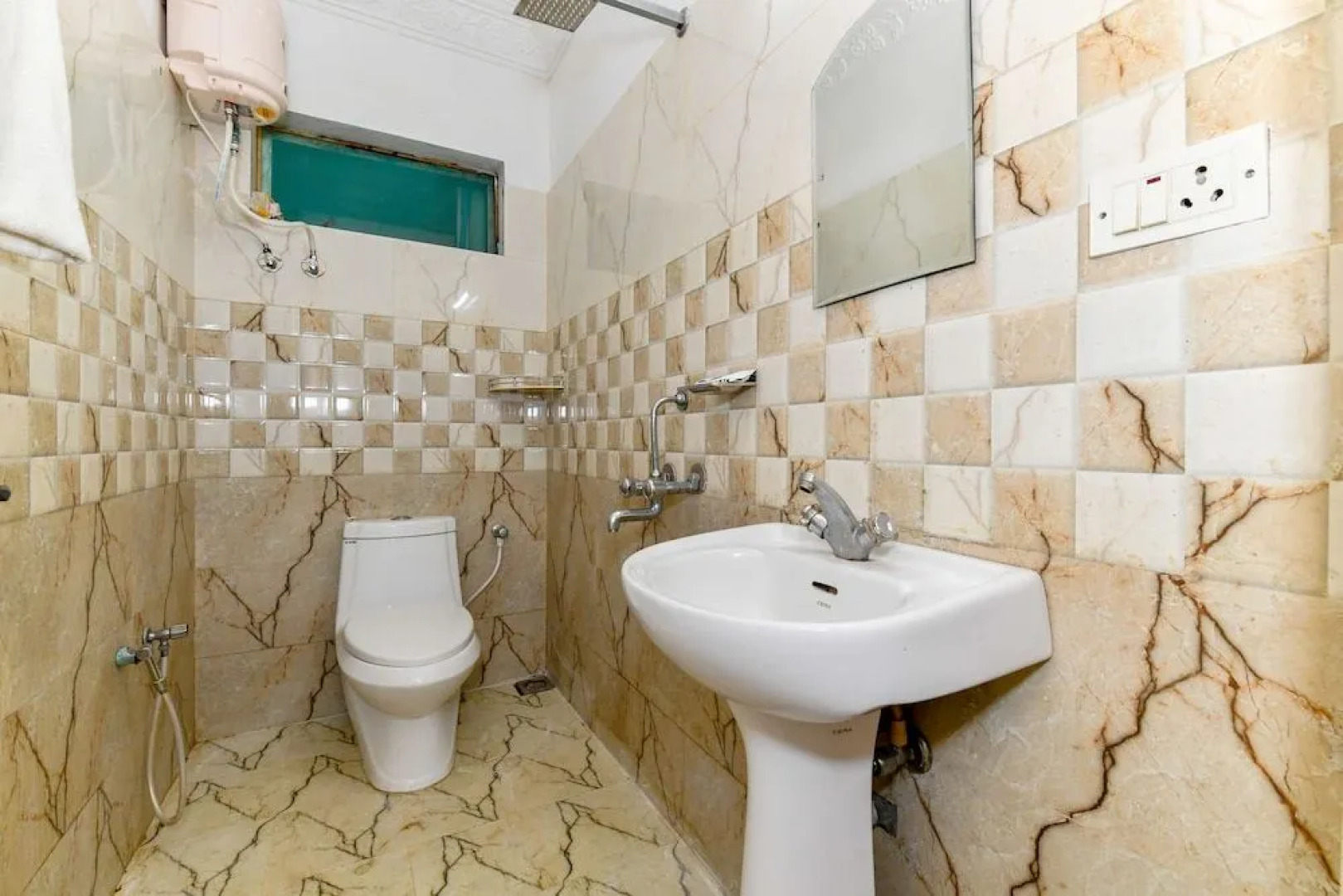 OYO 16660 Anamudi Heritage Resort