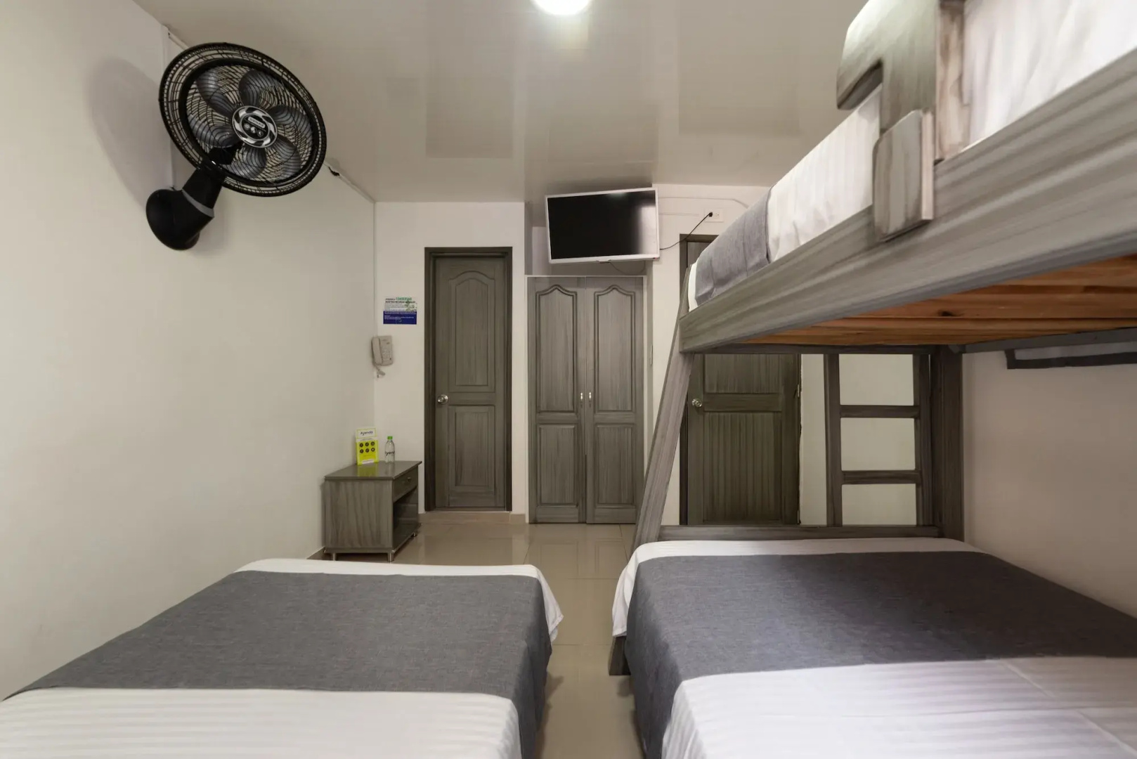 Hotel Exito