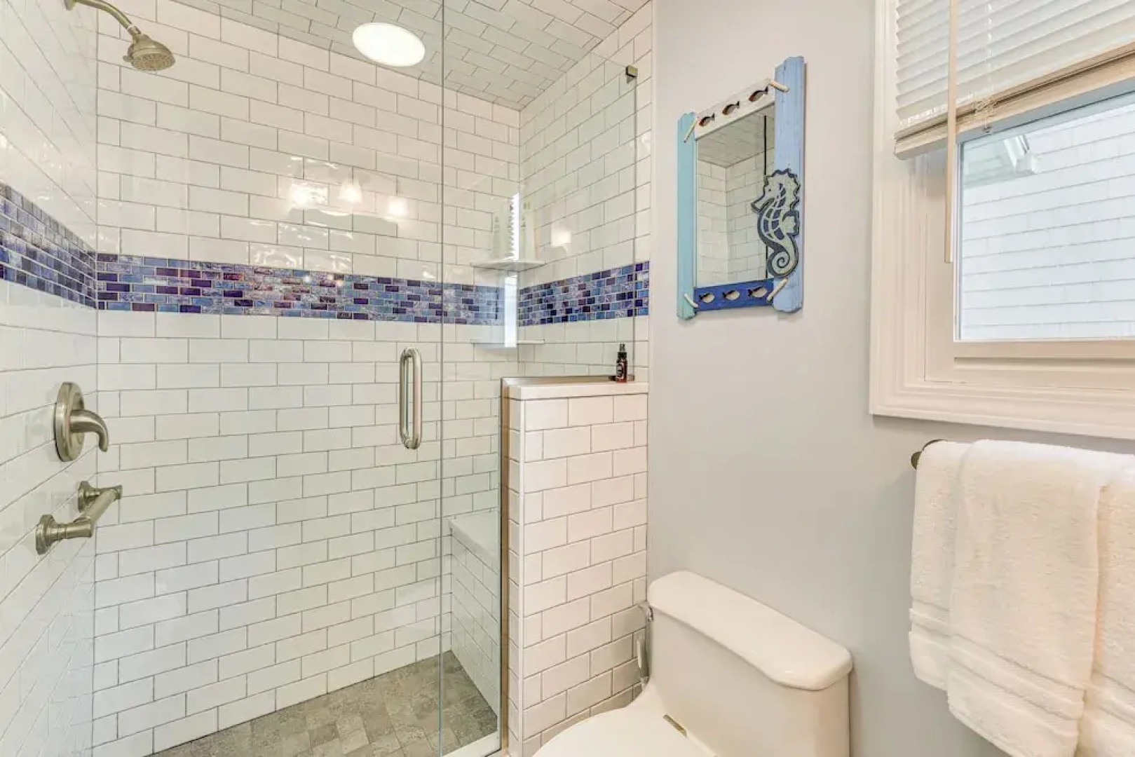 Beachfront, Dog-friendly Milford Getaway w/ Yard!