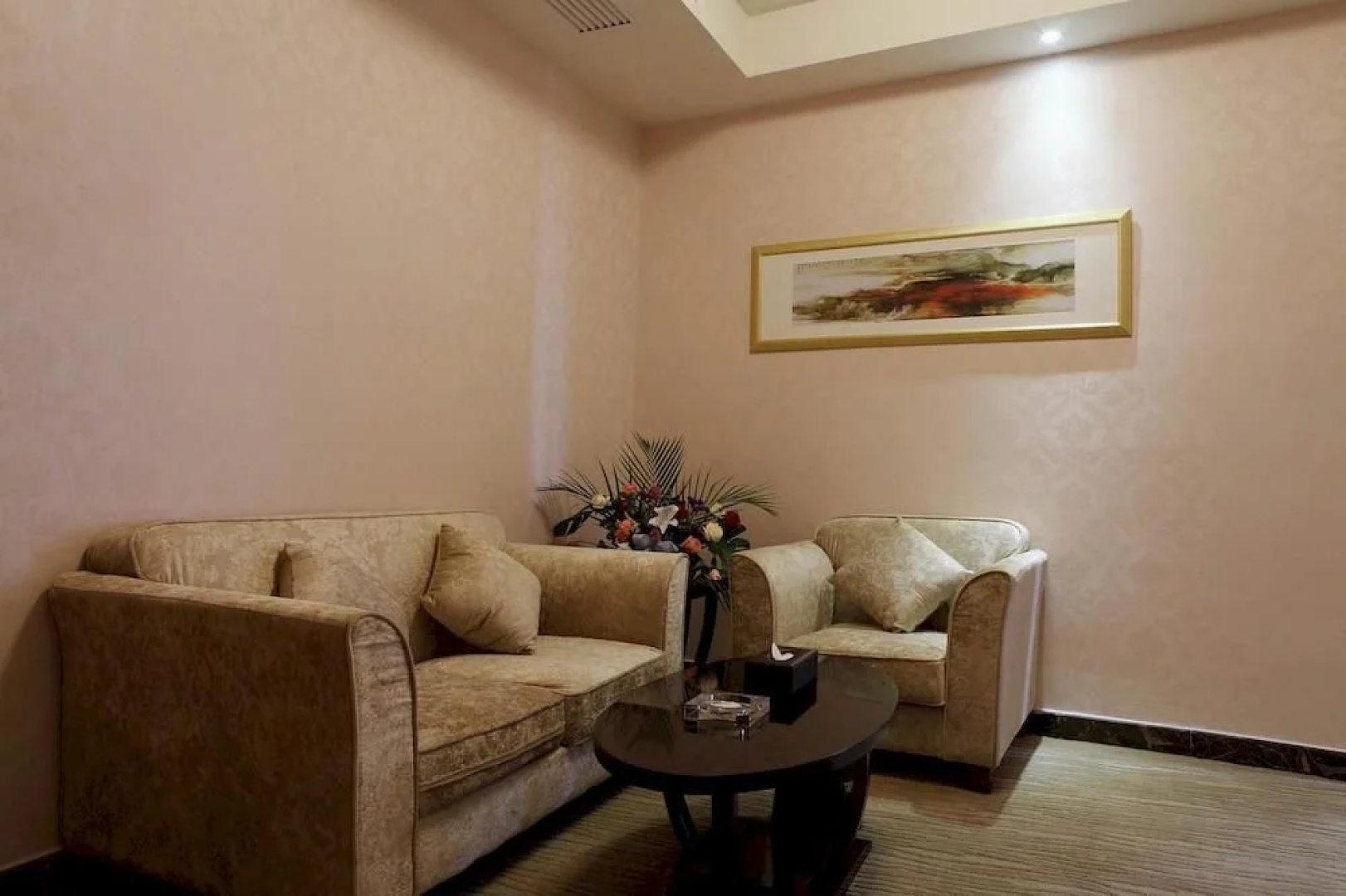 Jindun International Holidy Hotel