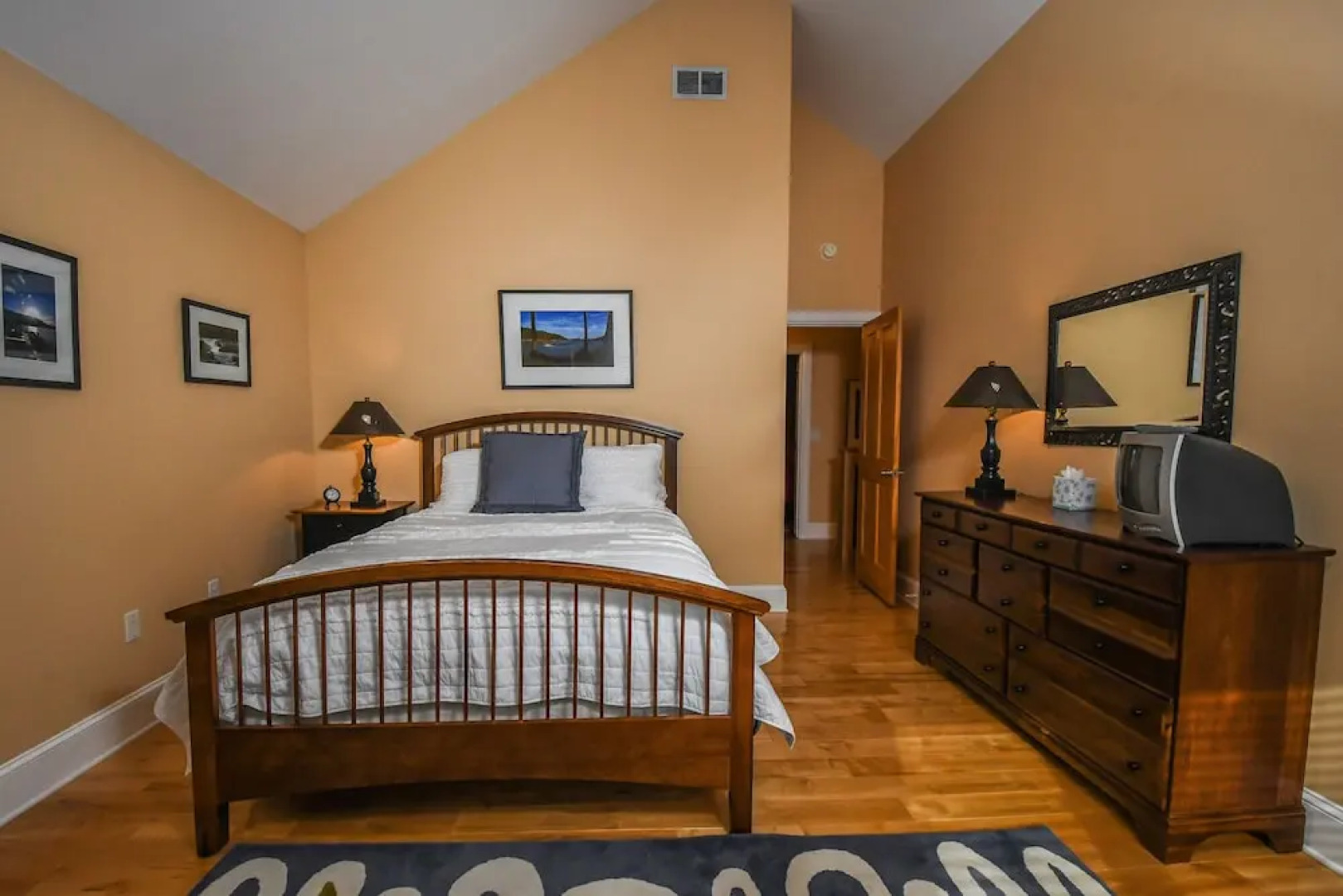 Wisp' n Away 5 Bedroom House