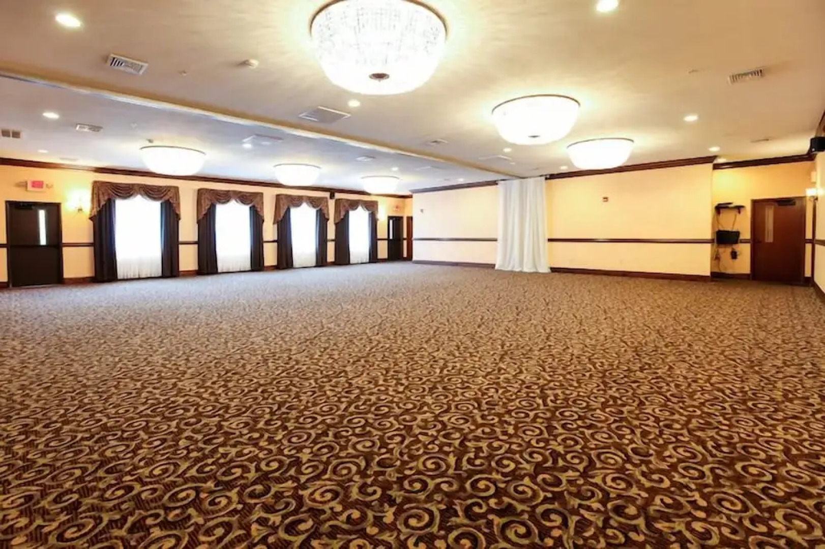 The Lodge at Flat Rock