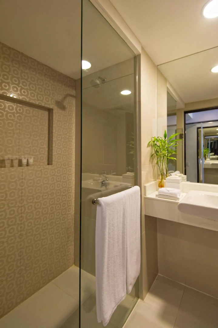 Quest Hotel & Conference Center