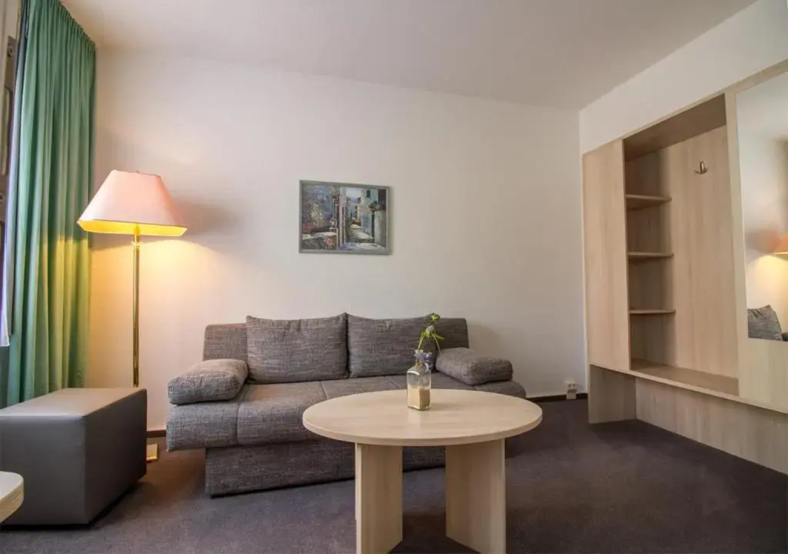 Hotel & Restaurant 5 Linden