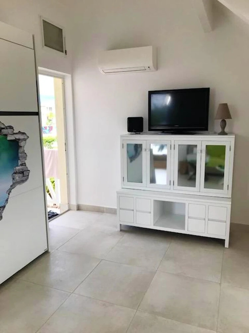 Studio in Sandy Ground, With Wonderful sea View, Pool Access, Enclosed Garden - 50 m From the Beach