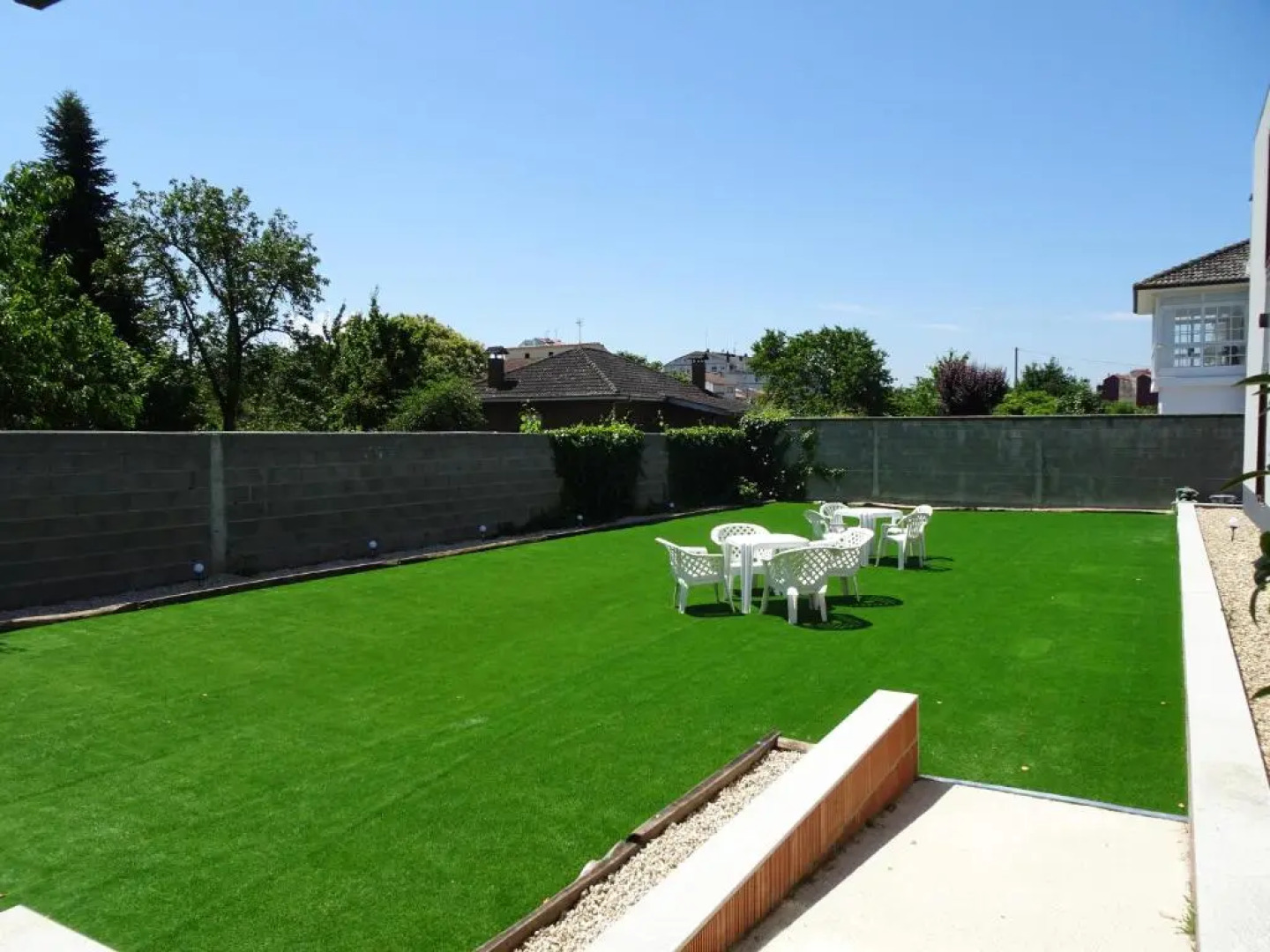 Albergue Santiago 15 Monforte