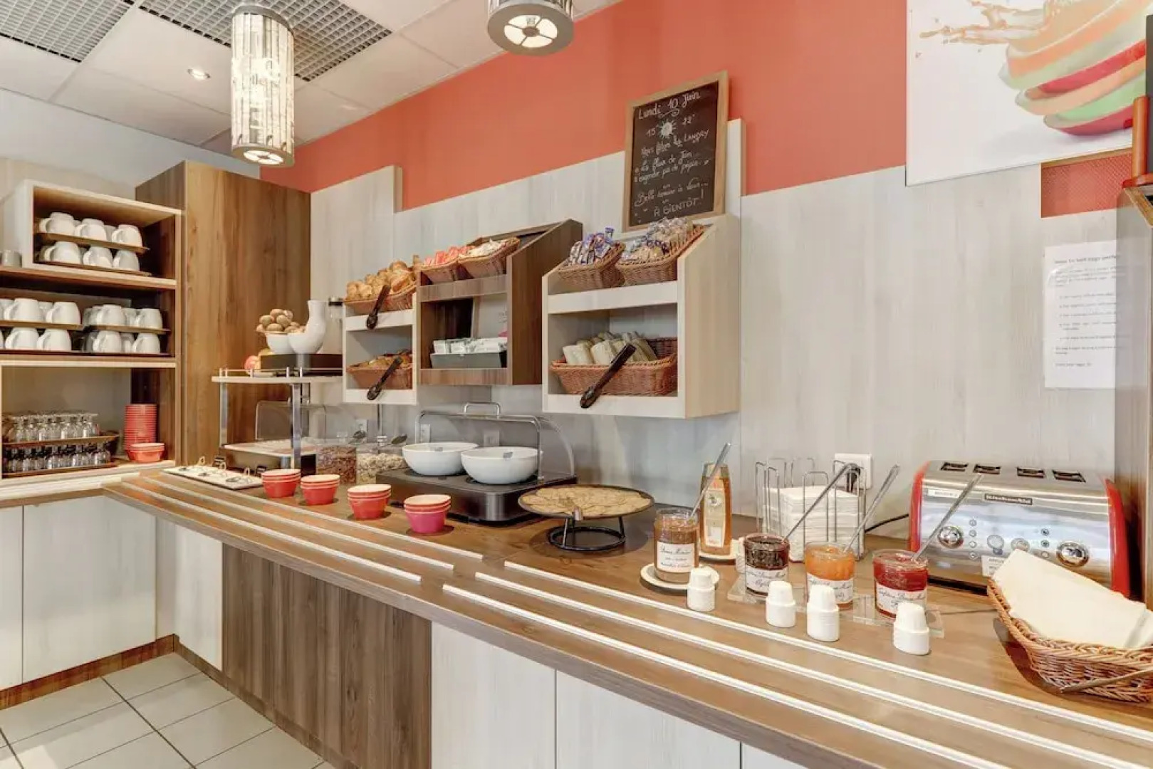 ACE Hôtel Montluçon